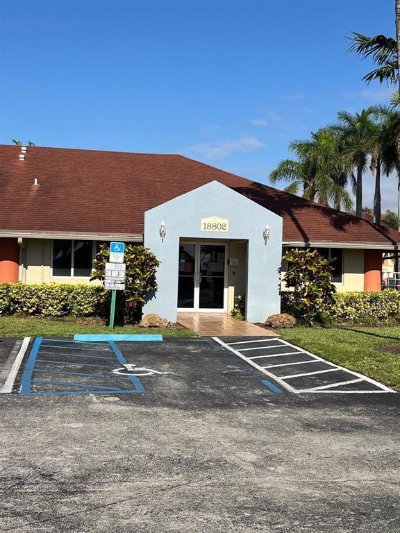 VILLA RUSTICA I CONDO - Residential Lease