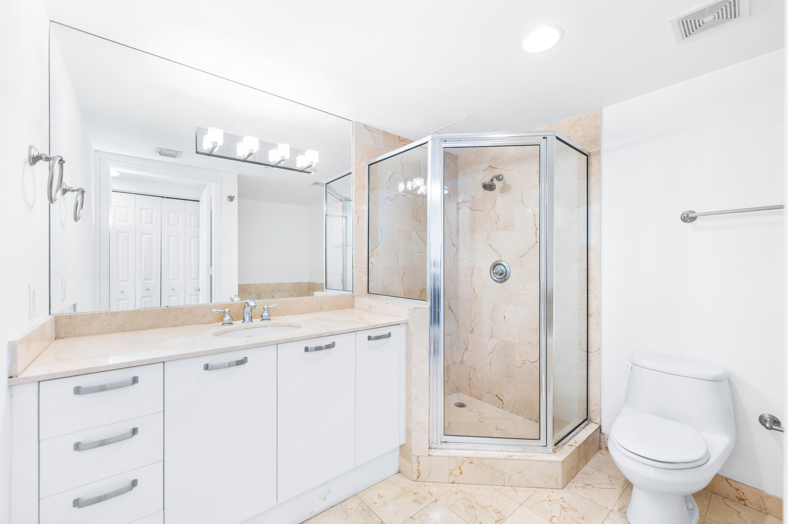 THE MINORCA CONDO - Residential Lease
