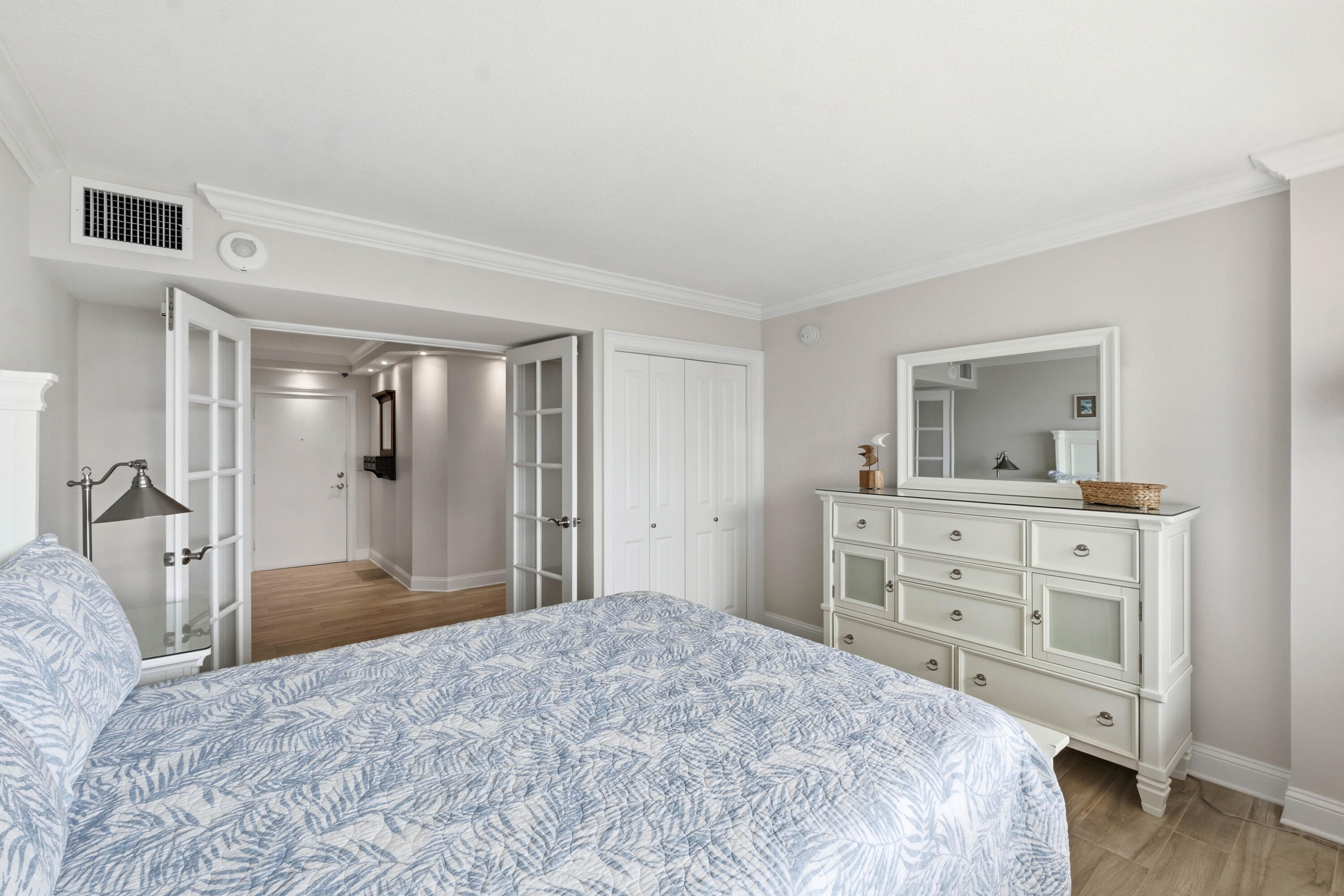 SEA MONARCH CONDO - Residential