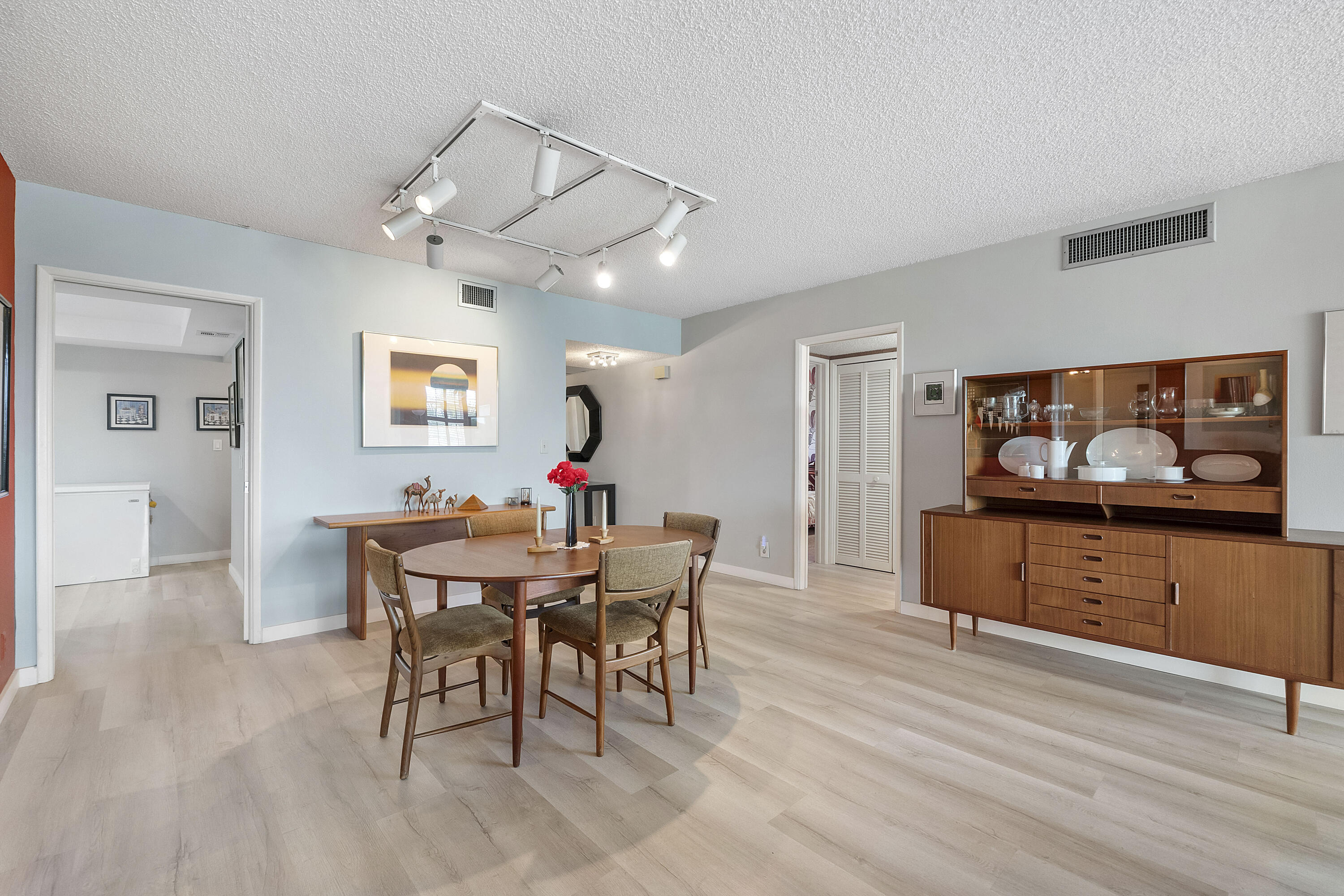 NO 123 PALM-AIRE COUNTRY CLUB - Residential