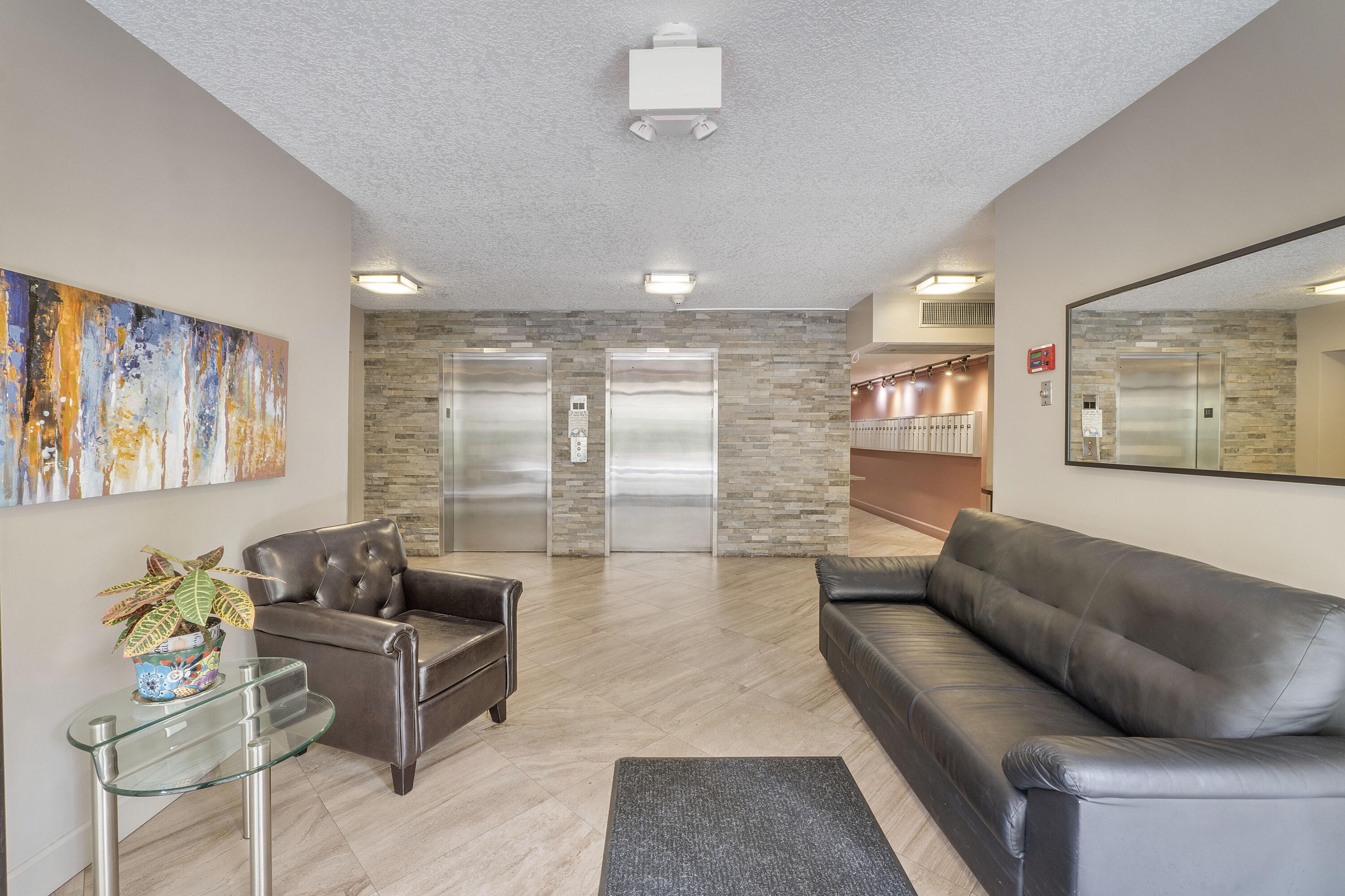 NO 123 PALM-AIRE COUNTRY CLUB - Residential