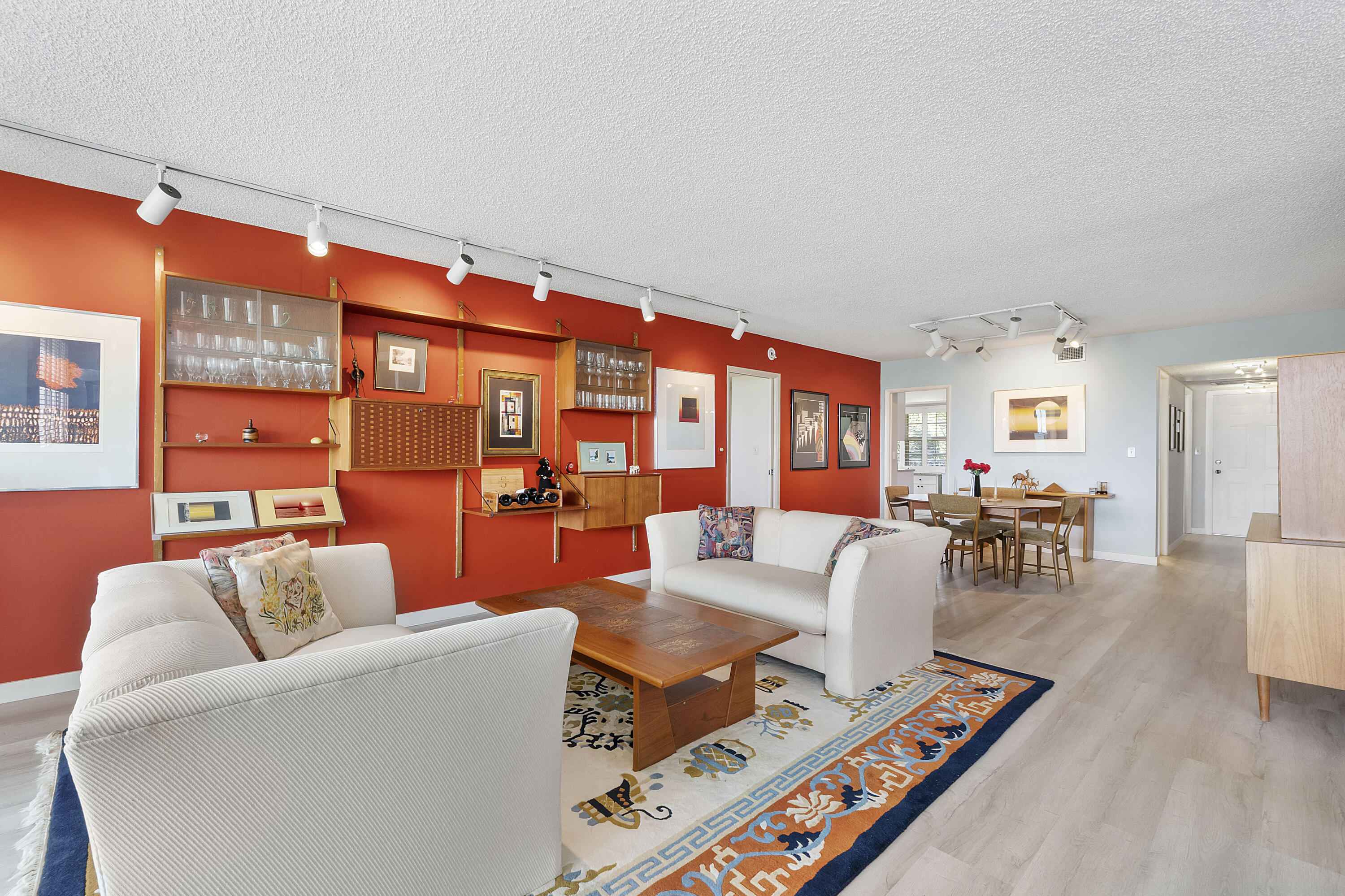 NO 123 PALM-AIRE COUNTRY CLUB - Residential