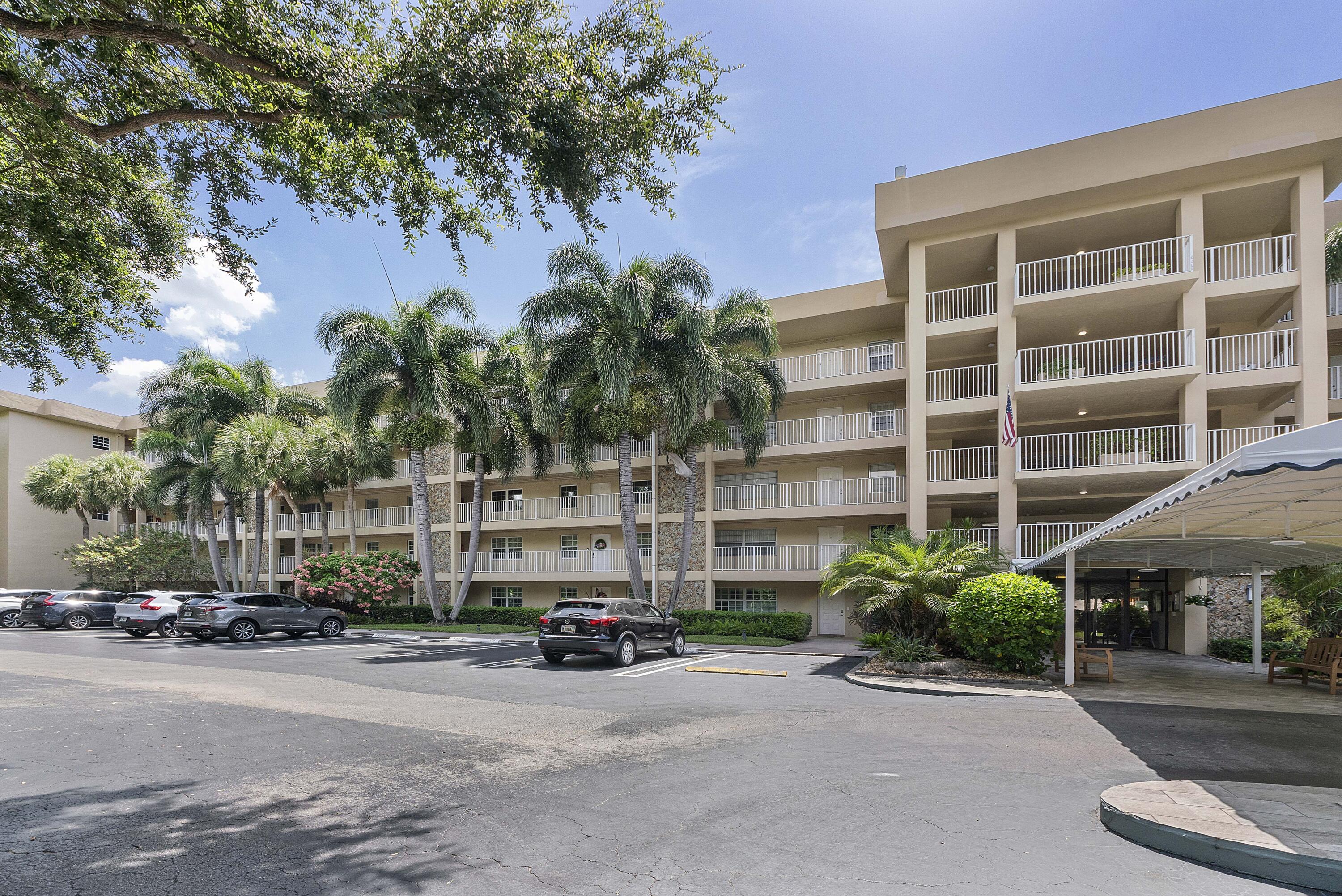 NO 123 PALM-AIRE COUNTRY CLUB - Residential