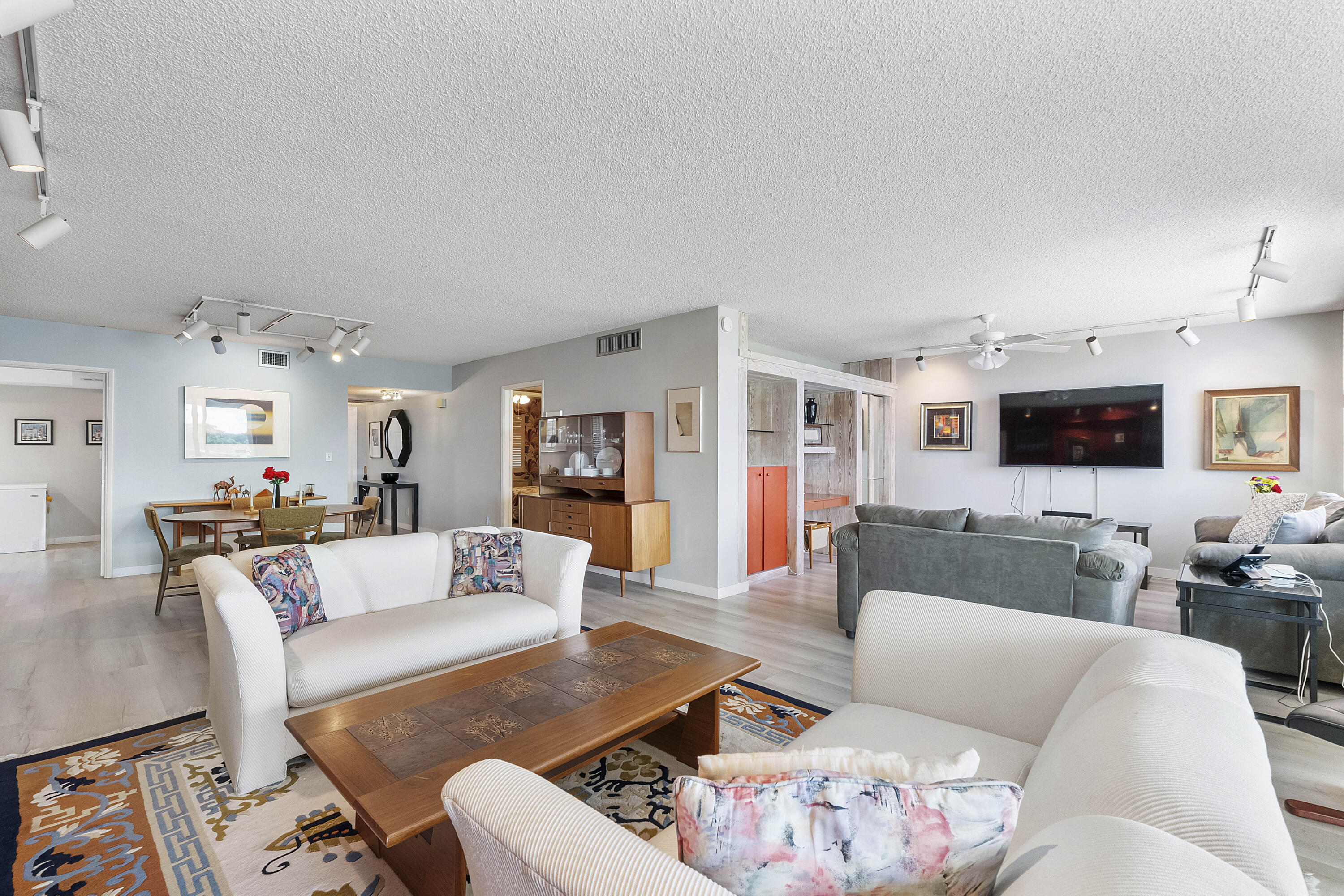 NO 123 PALM-AIRE COUNTRY CLUB - Residential
