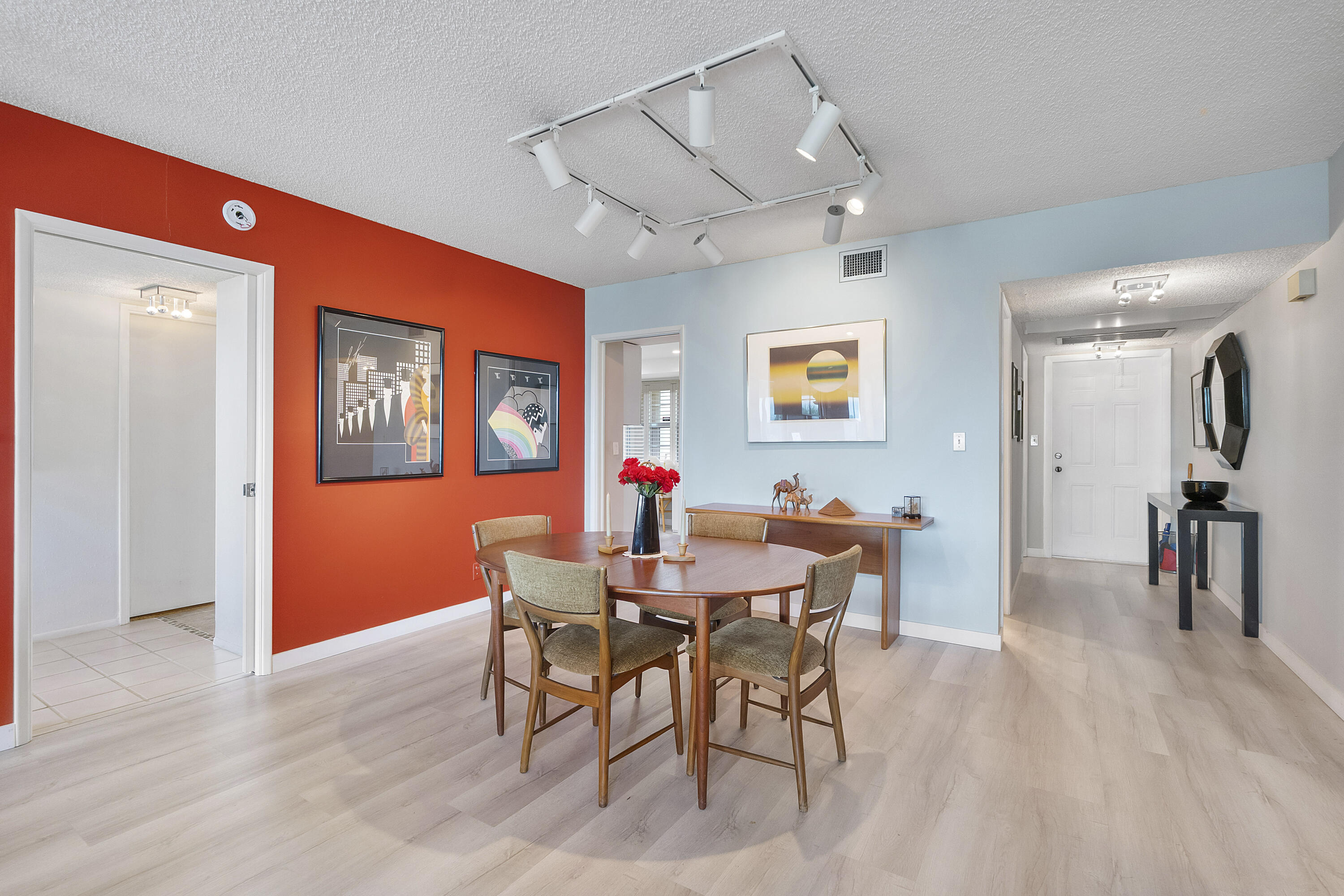 NO 123 PALM-AIRE COUNTRY CLUB - Residential