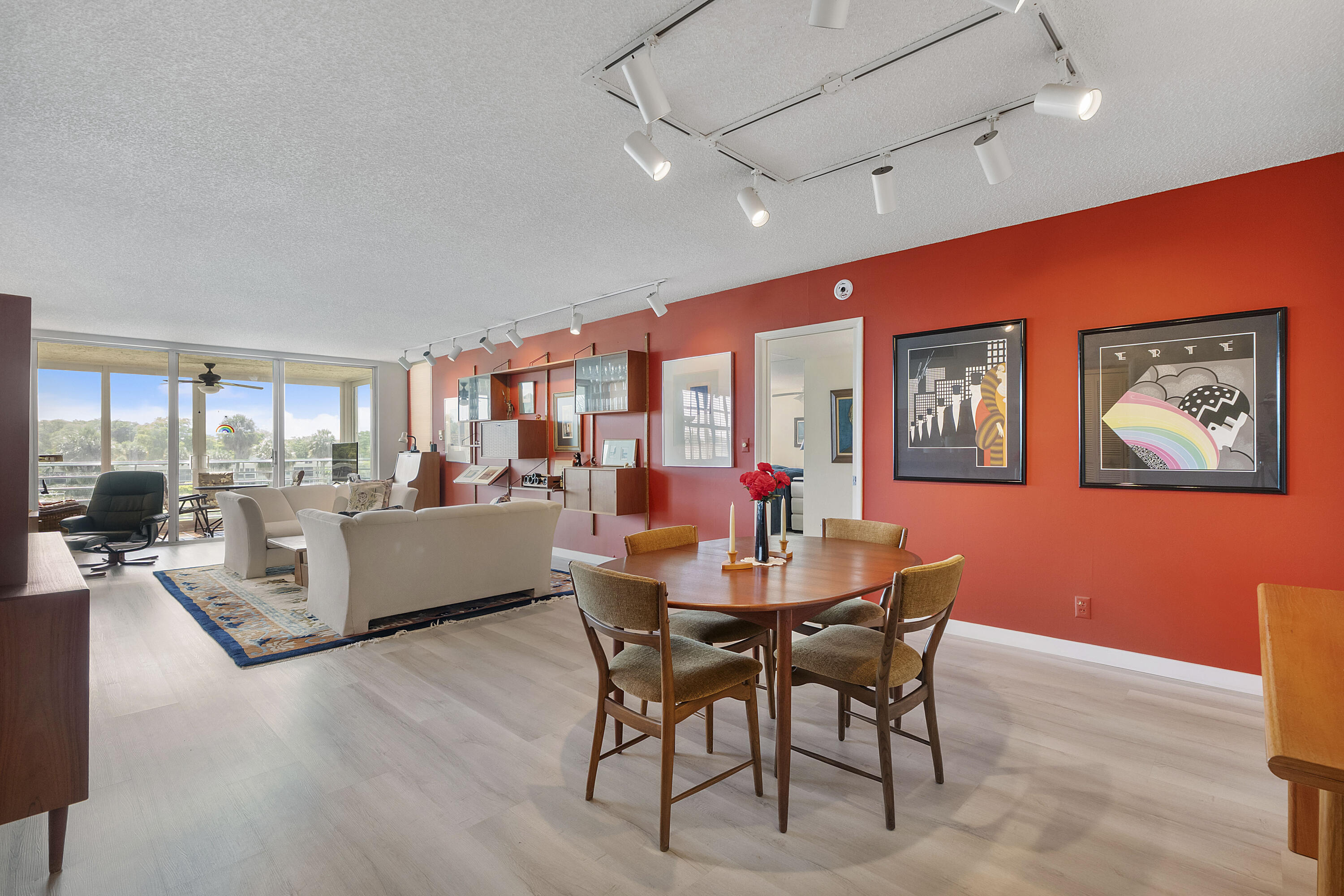 NO 123 PALM-AIRE COUNTRY CLUB - Residential
