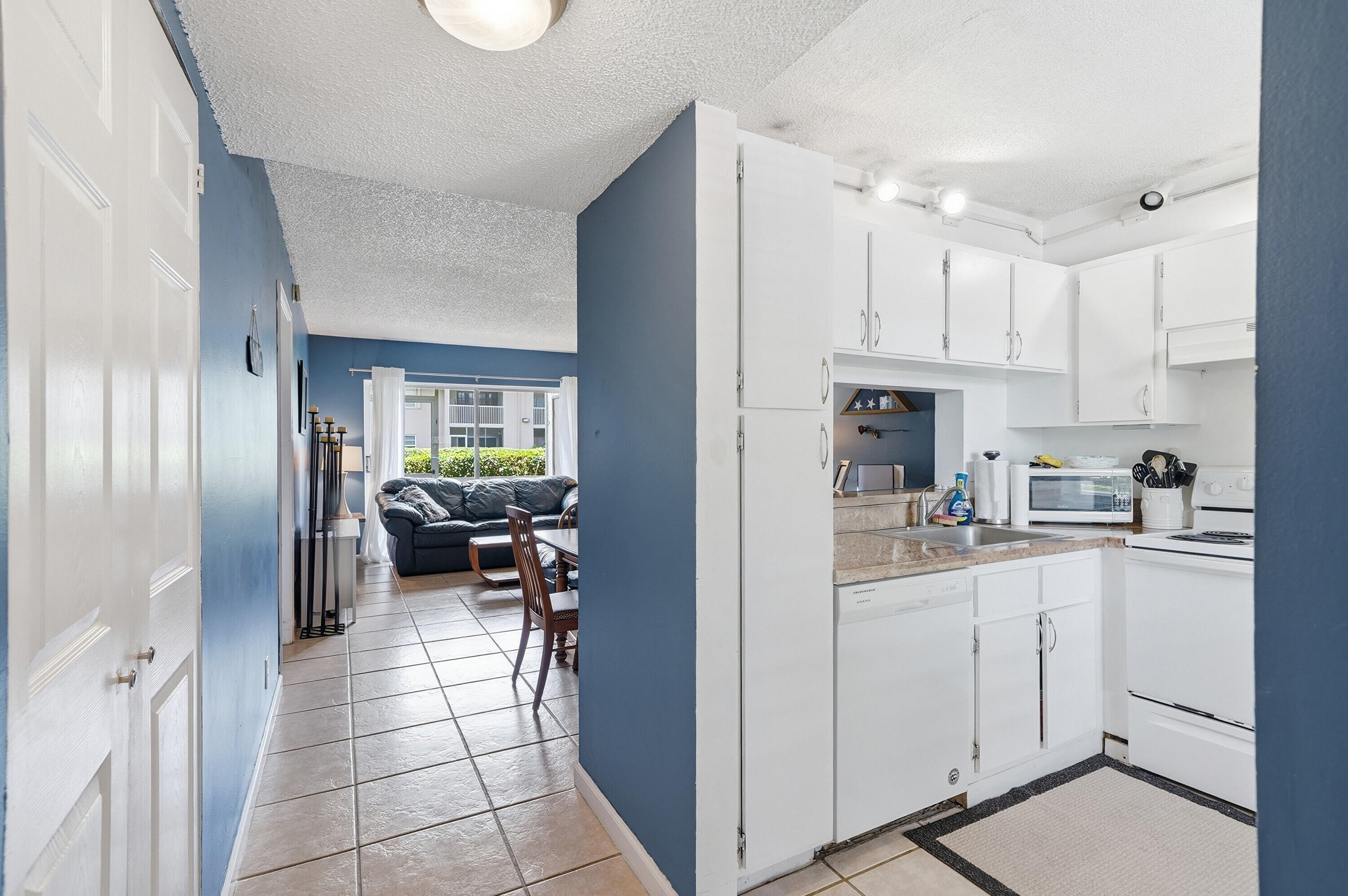 PALM VILLAGE CONDO - Residential