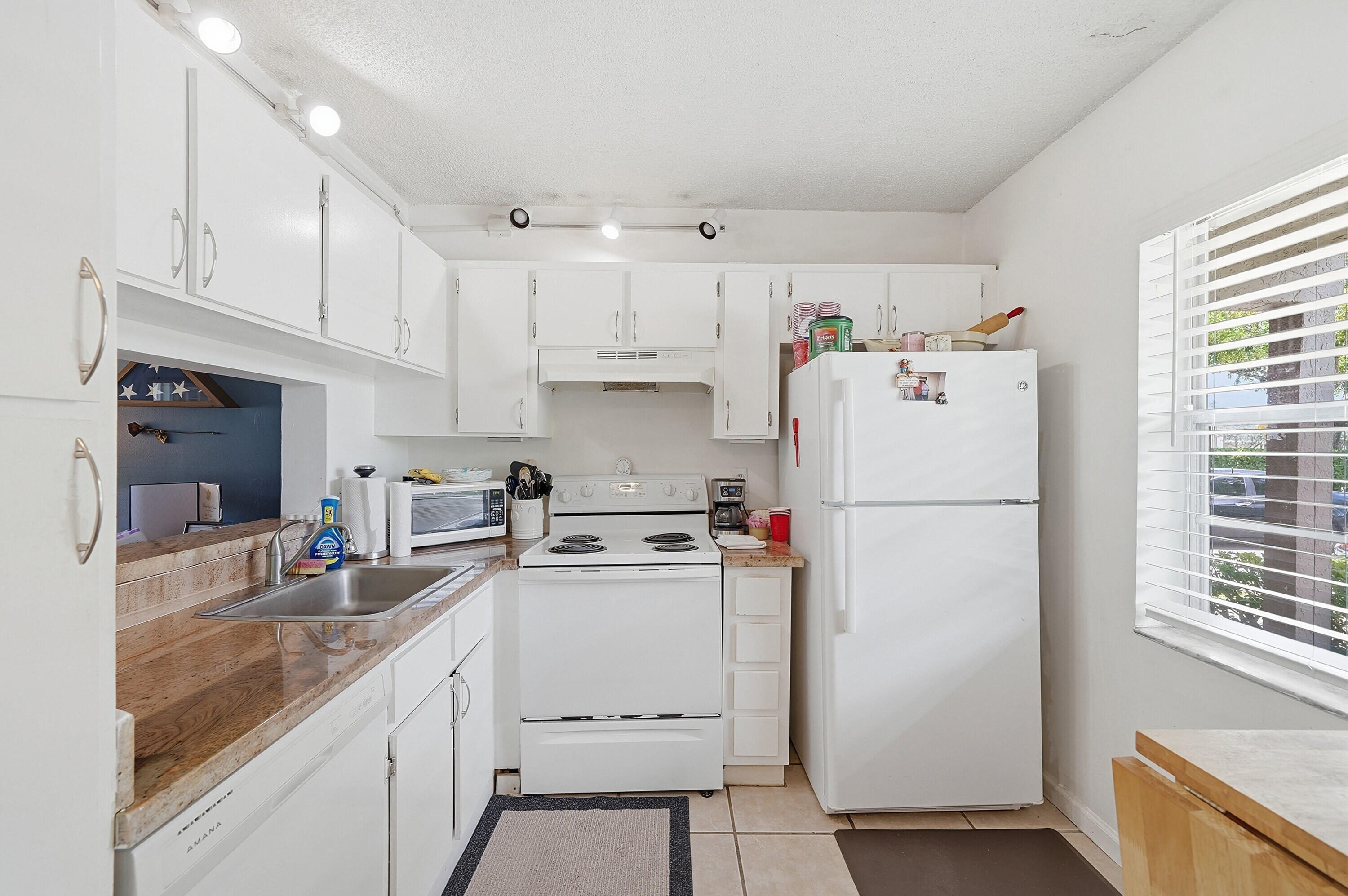 PALM VILLAGE CONDO - Residential