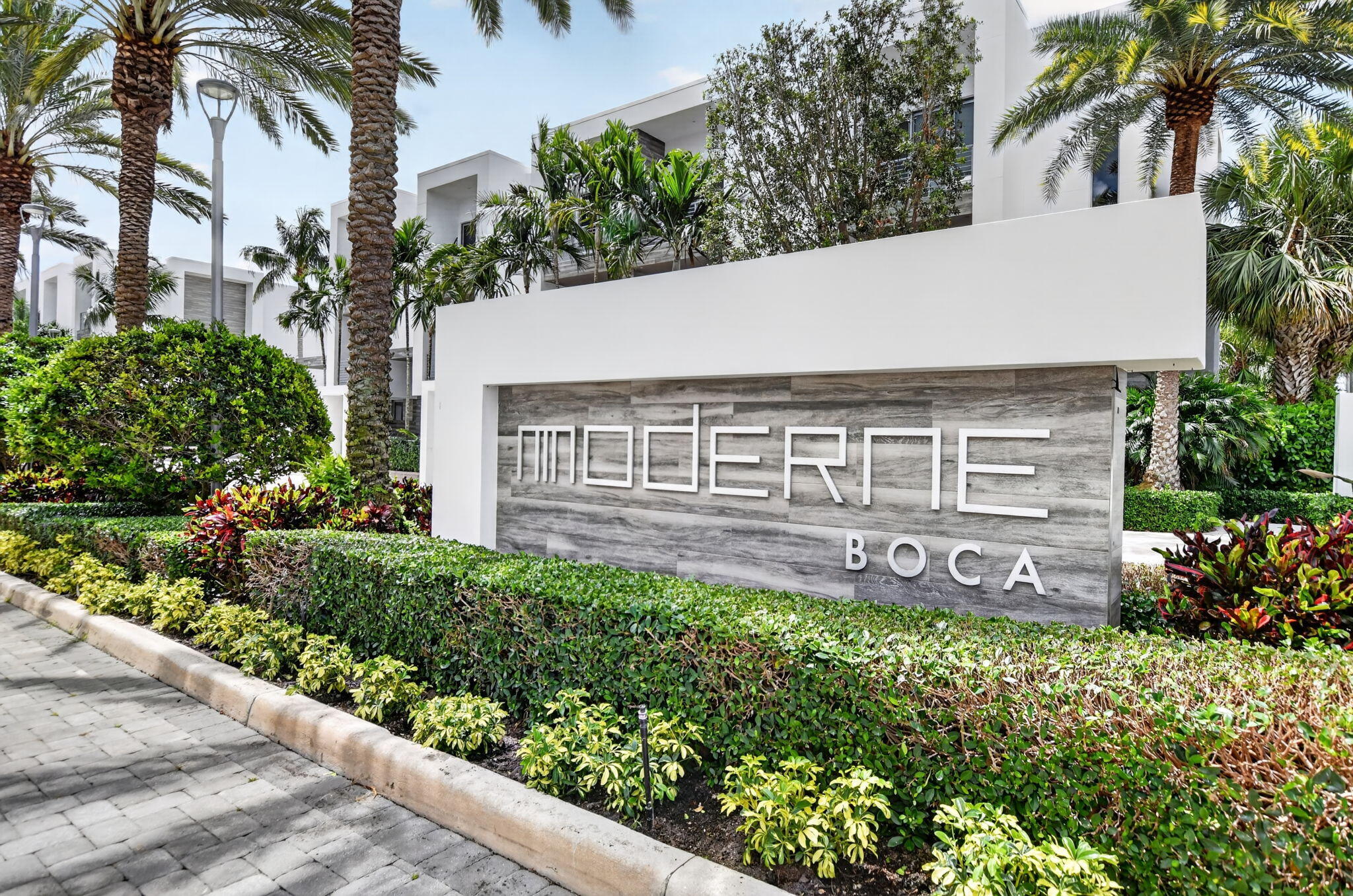 SPANISH RIVER TOWNHOMES - Residential