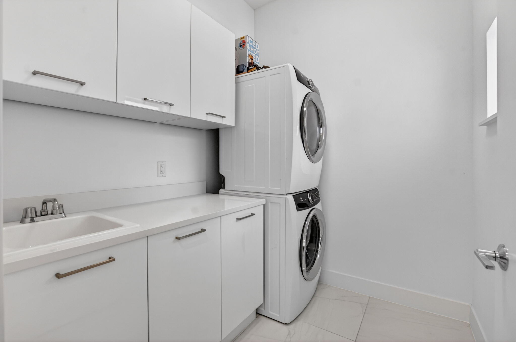 SPANISH RIVER TOWNHOMES - Residential