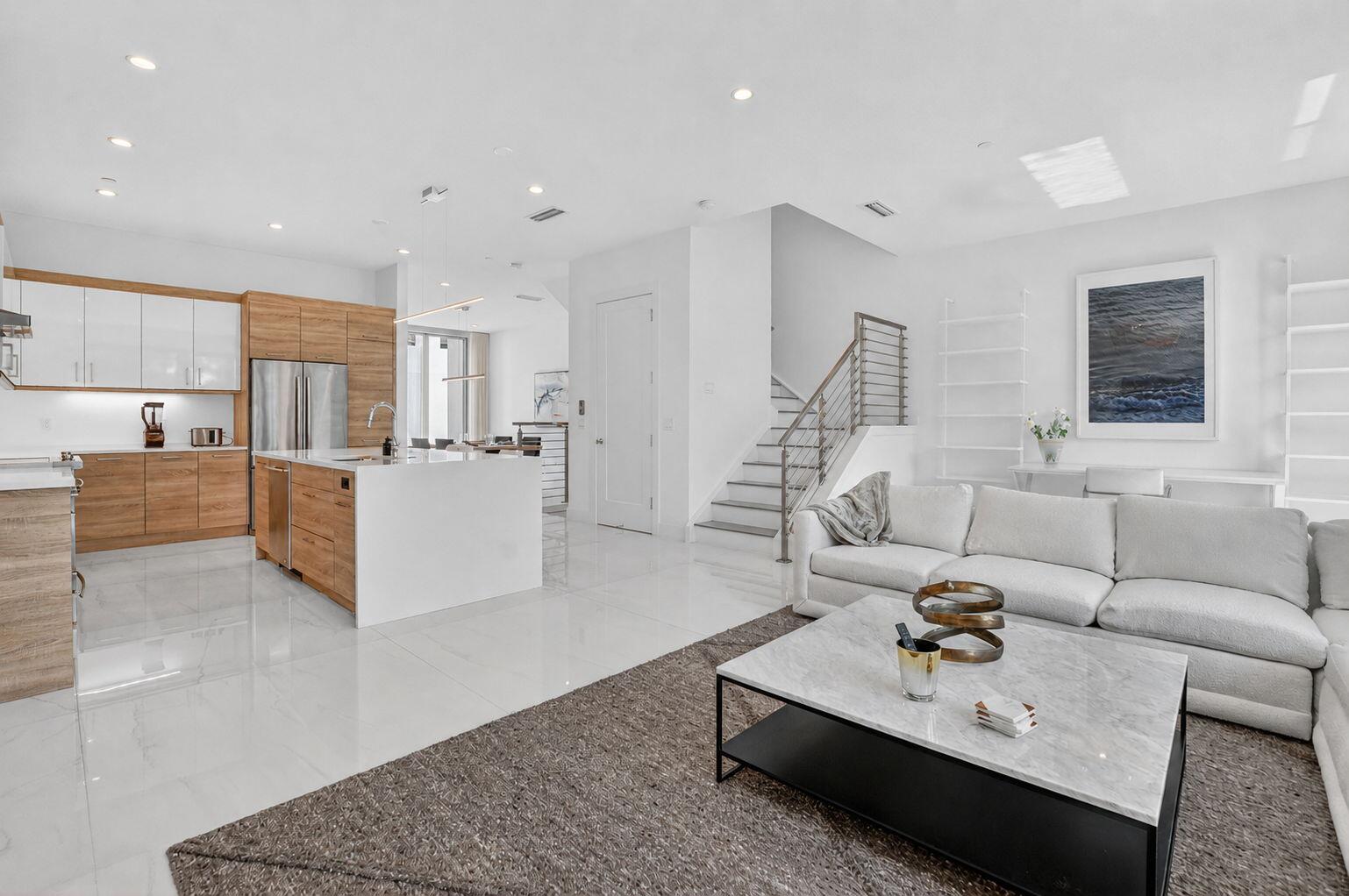 SPANISH RIVER TOWNHOMES - Residential