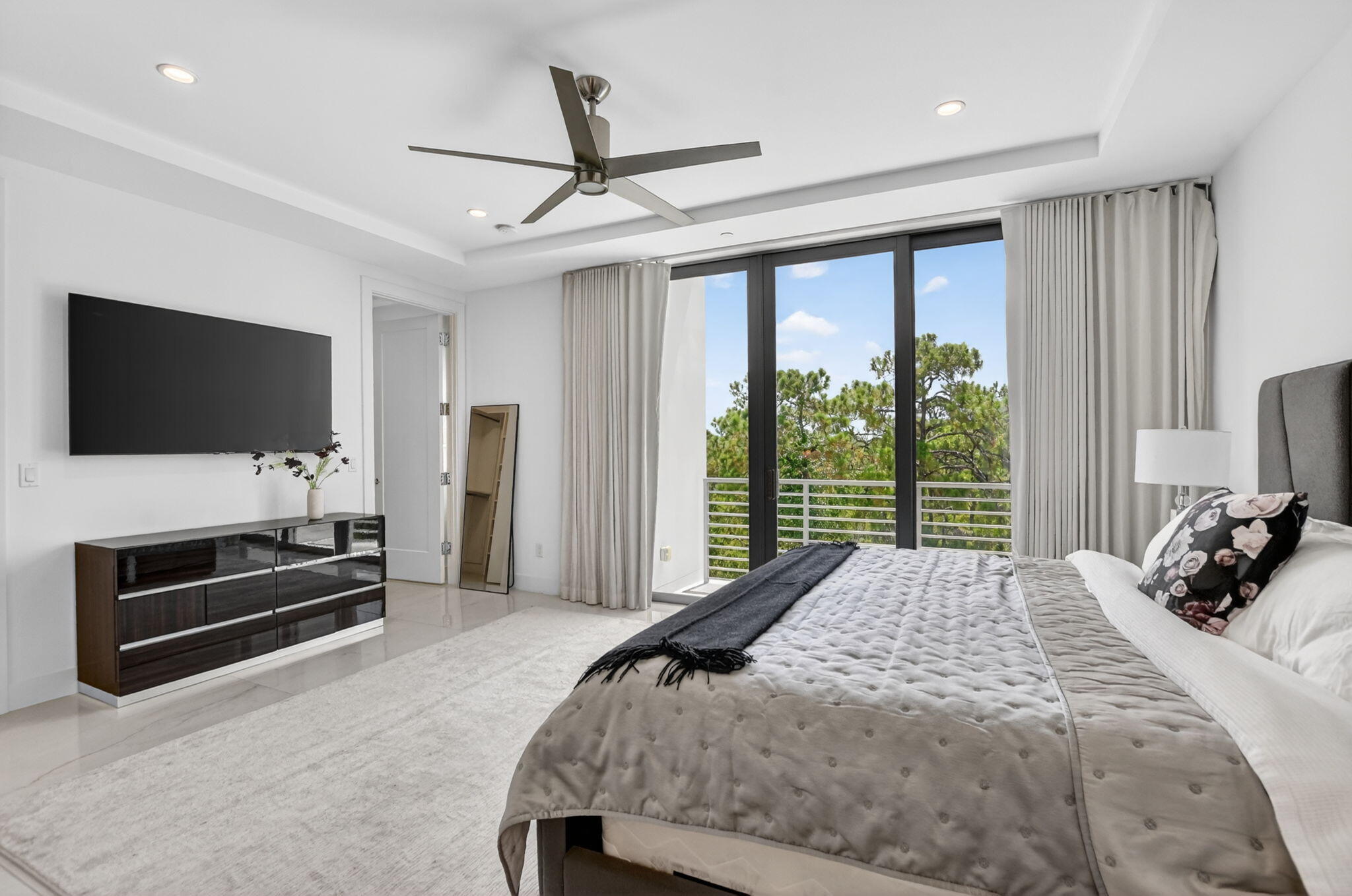 SPANISH RIVER TOWNHOMES - Residential