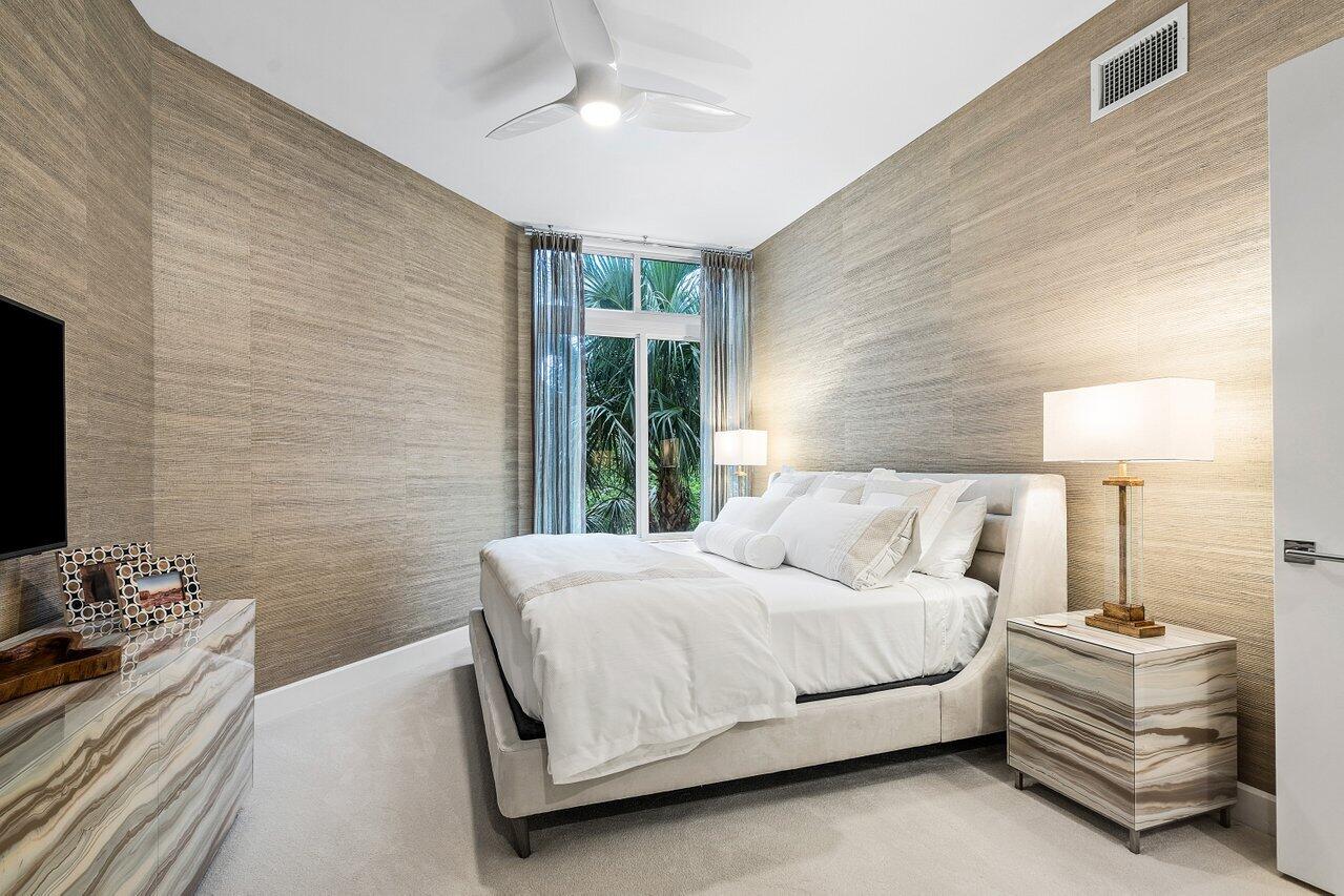 AZURE CONDO - Residential
