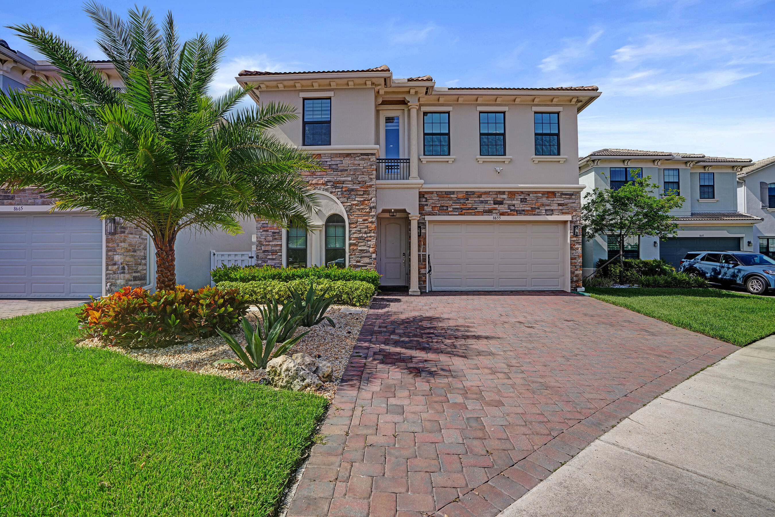 CORAL LAGO - Residential