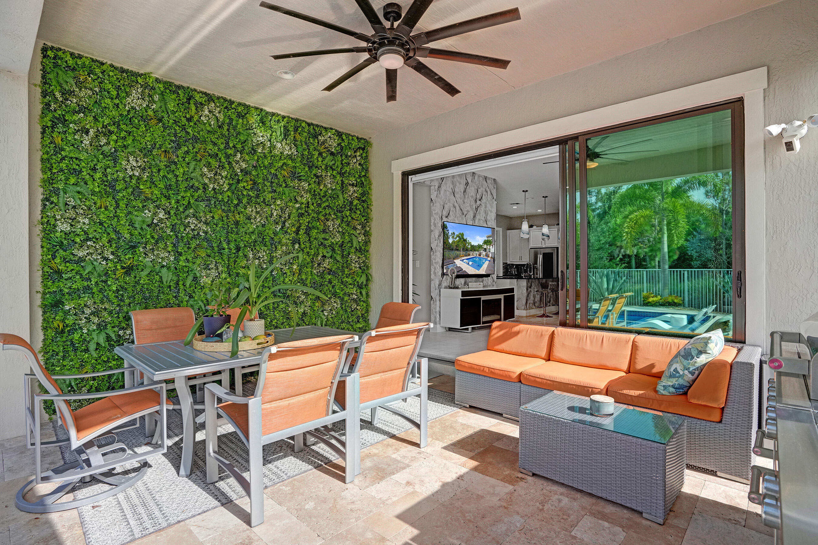 CORAL LAGO - Residential