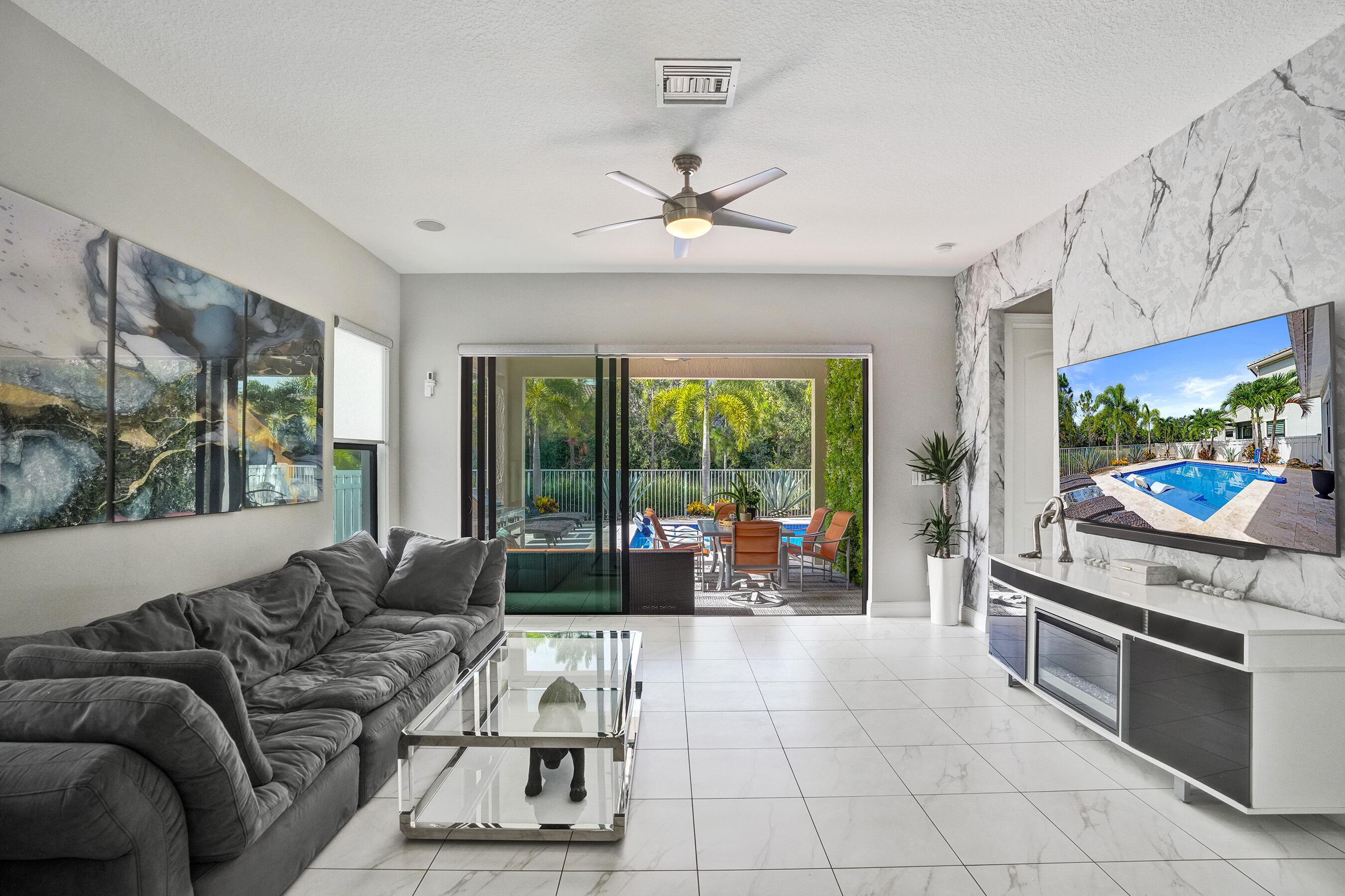 CORAL LAGO - Residential