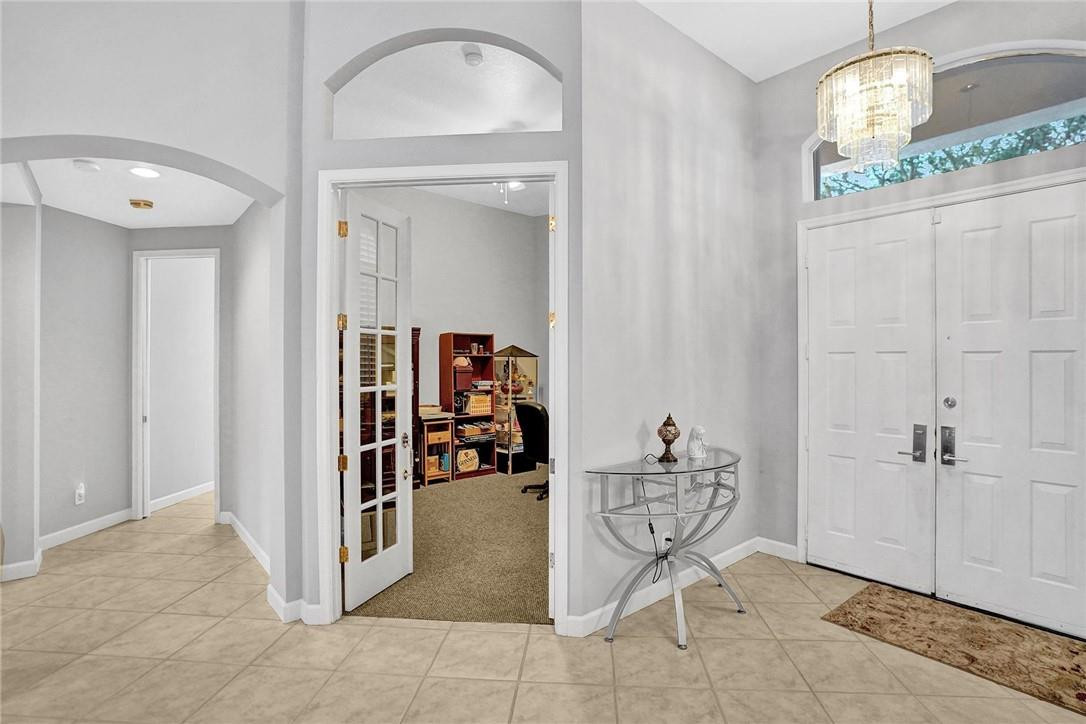 Isla Del Sol 85-32 B - Residential