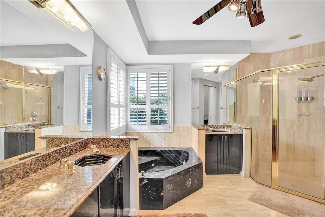 Isla Del Sol 85-32 B - Residential
