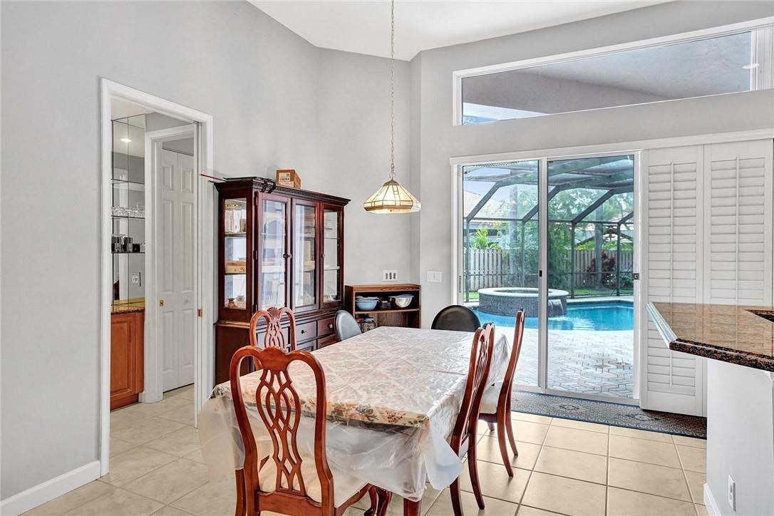 Isla Del Sol 85-32 B - Residential