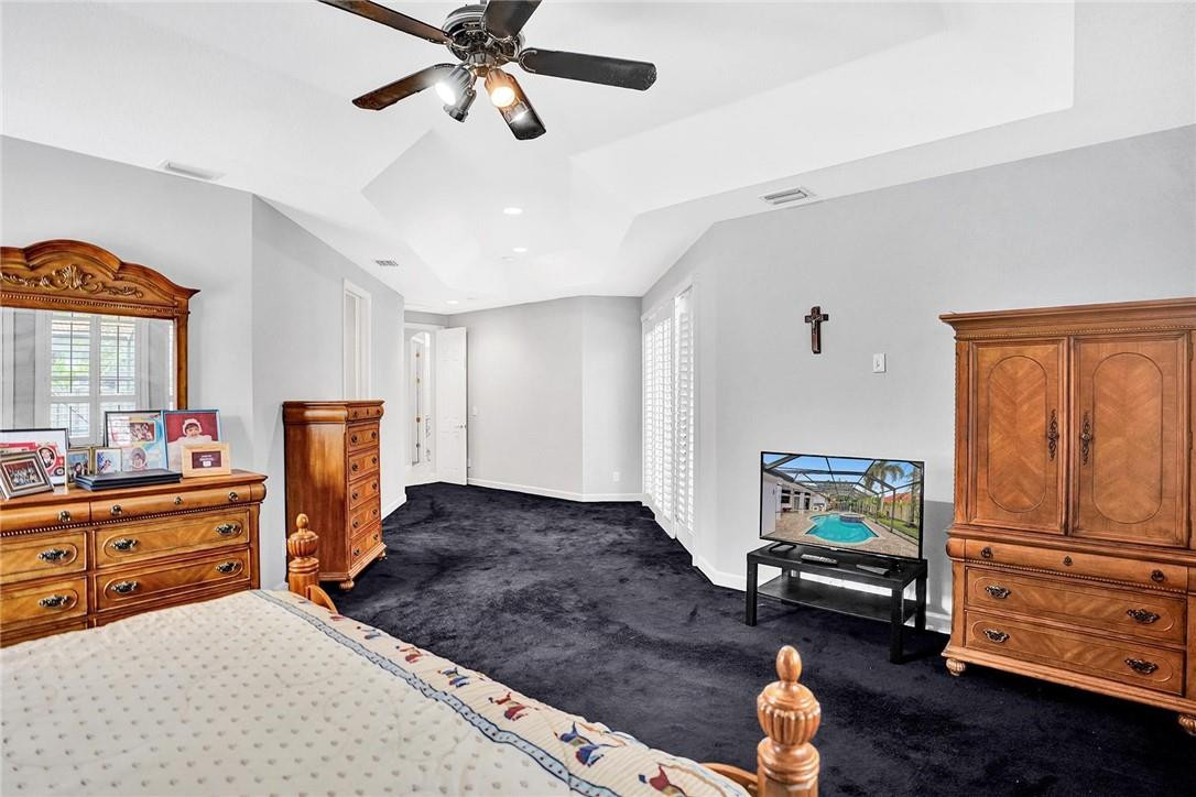 Isla Del Sol 85-32 B - Residential