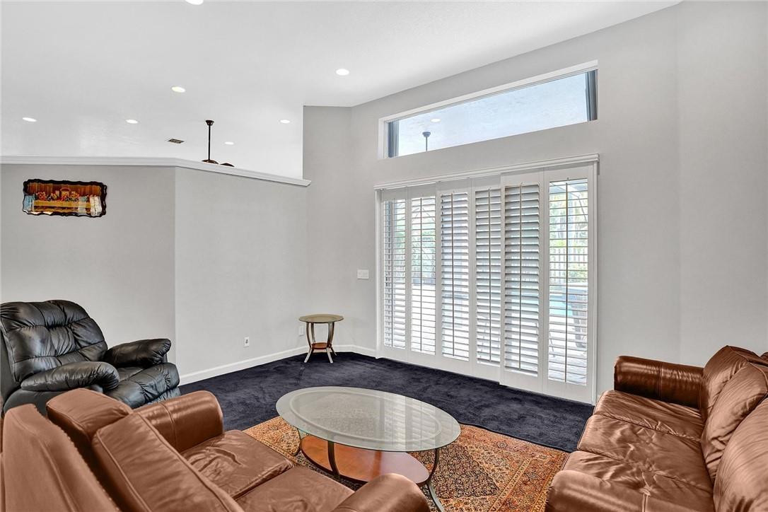 Isla Del Sol 85-32 B - Residential