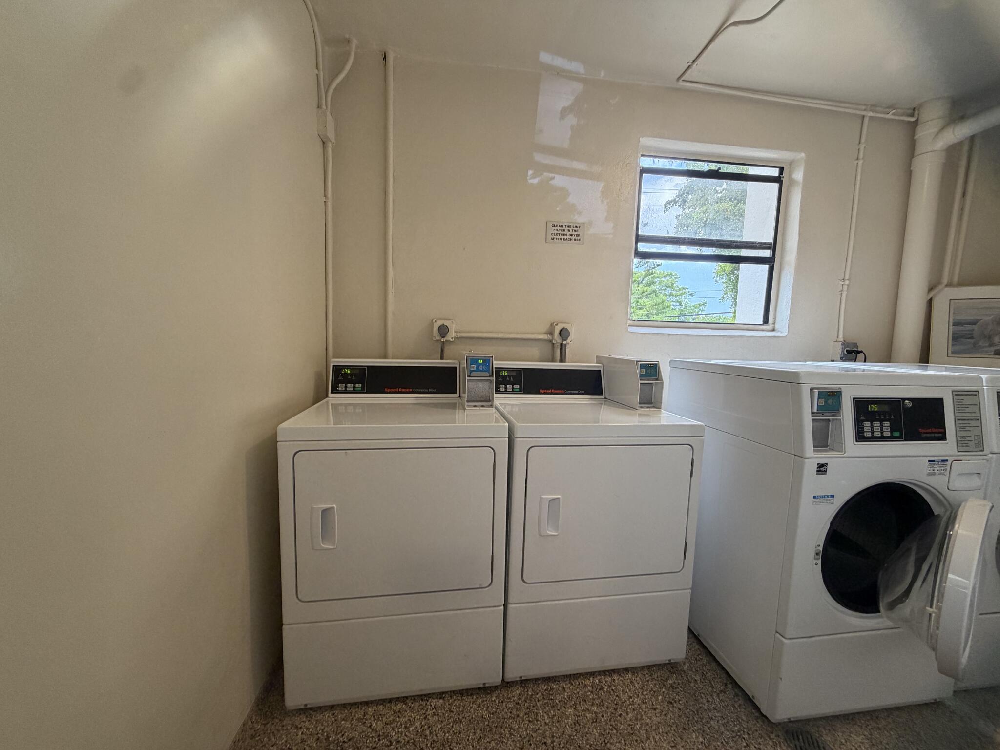 LAKE EMERALD CONDOMINIUM NO - Residential Lease