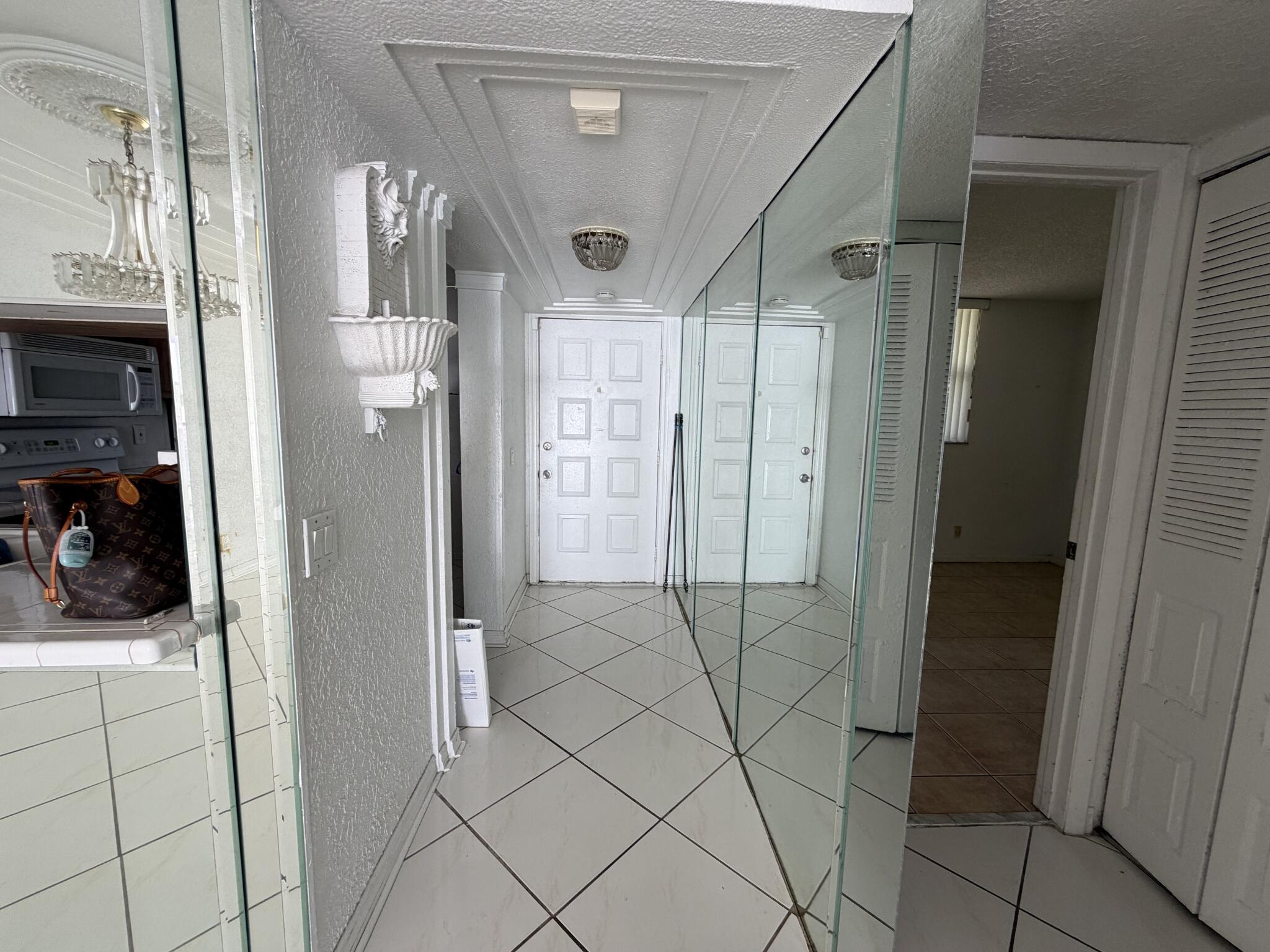 LAKE EMERALD CONDOMINIUM NO - Residential Lease