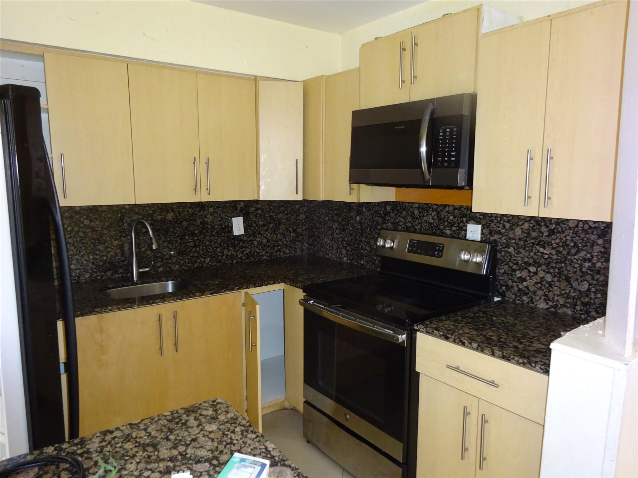 MELROSE PARK SEC 4 - Residential Lease