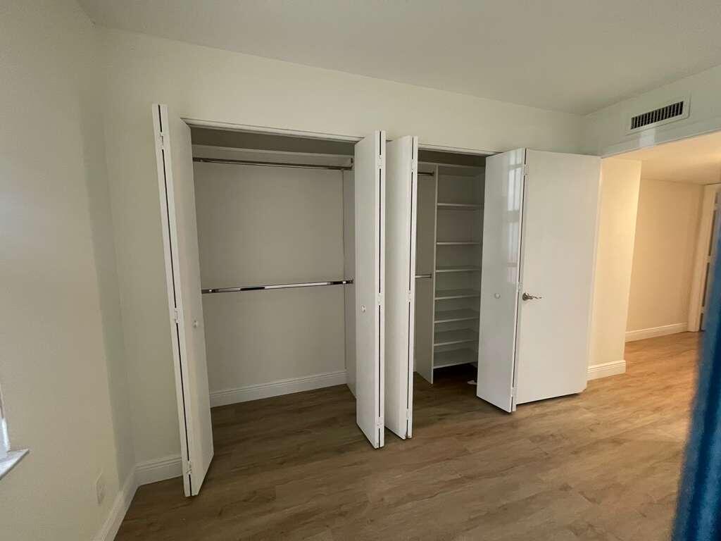 SHERWOOD SQUARE CONDOMINIUM - Residential