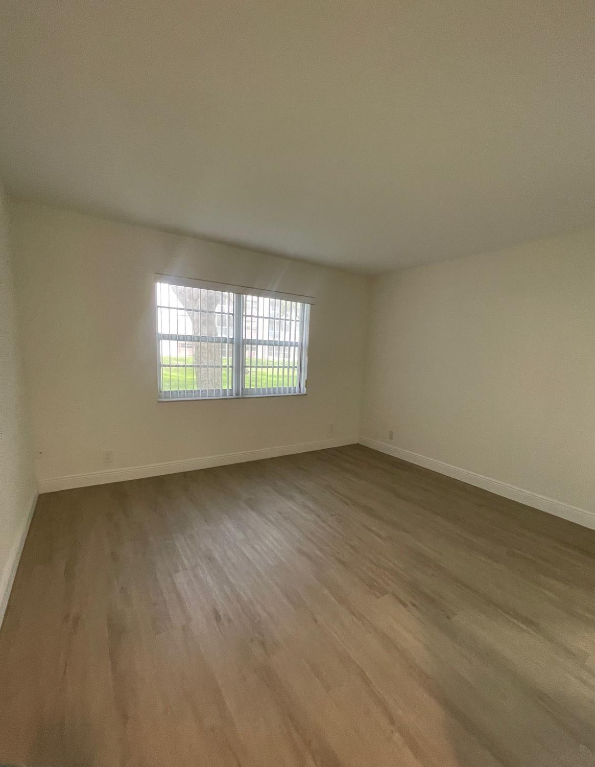 SHERWOOD SQUARE CONDOMINIUM - Residential