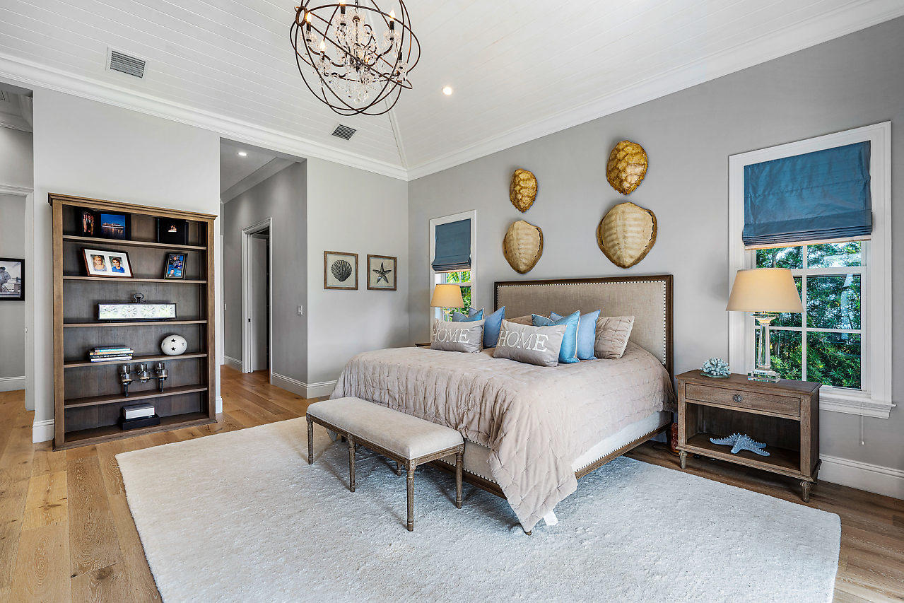 SNOW HILL IN - Residential