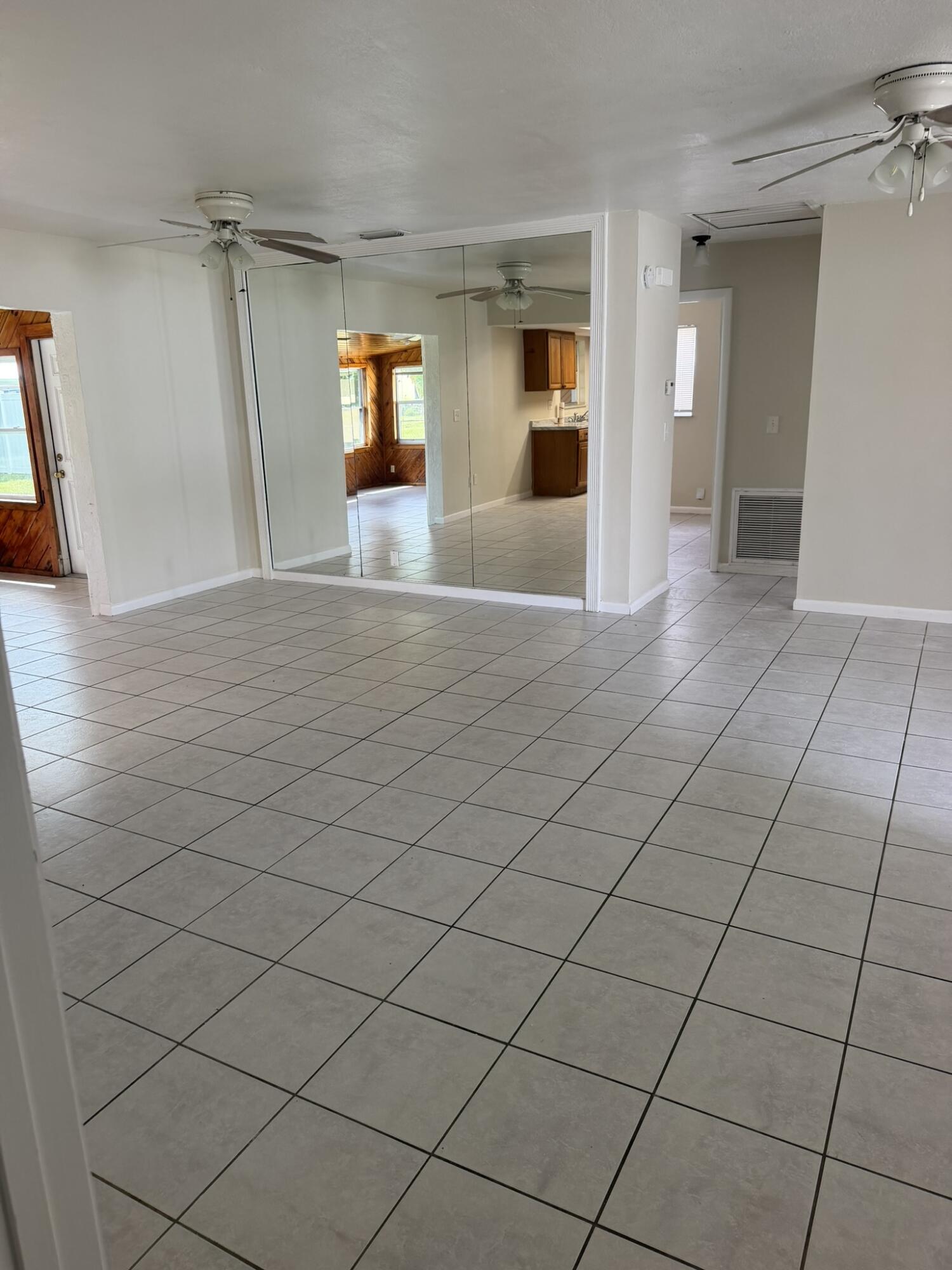 PORT ST LUCIE SECTION 3 - Residential