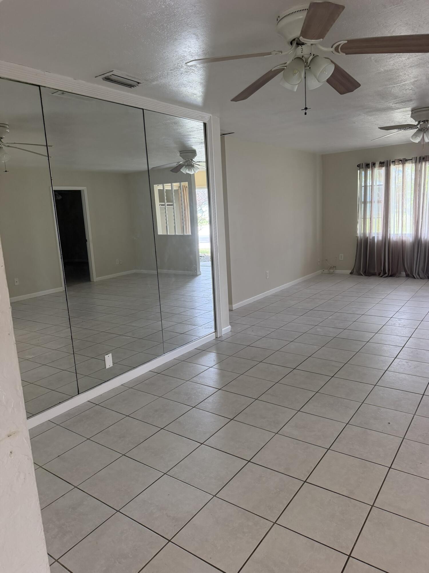 PORT ST LUCIE SECTION 3 - Residential
