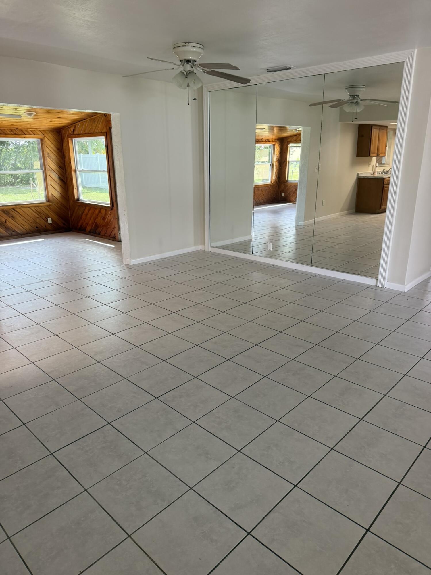 PORT ST LUCIE SECTION 3 - Residential