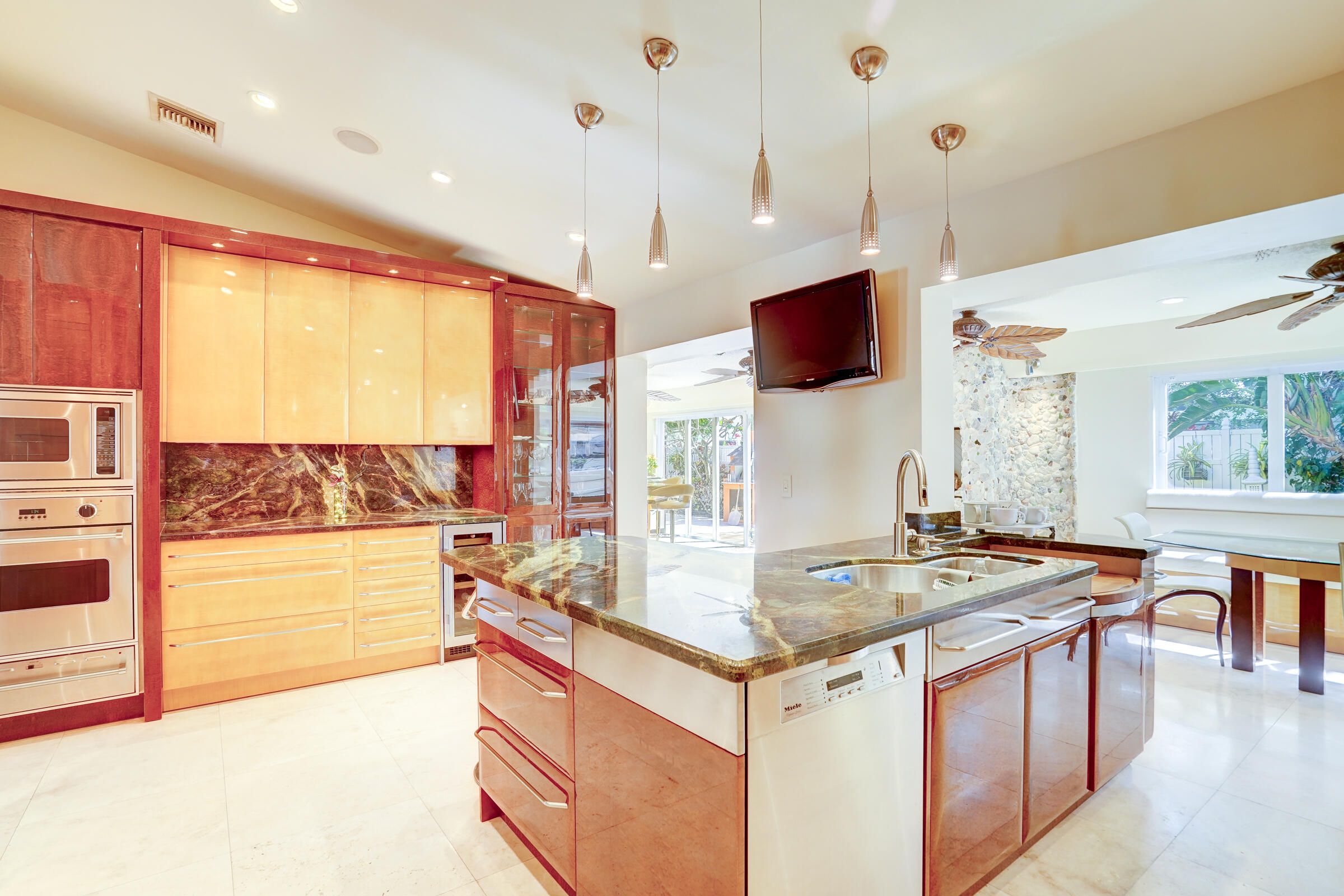 PALM BEACH ISLES 2 - Residential