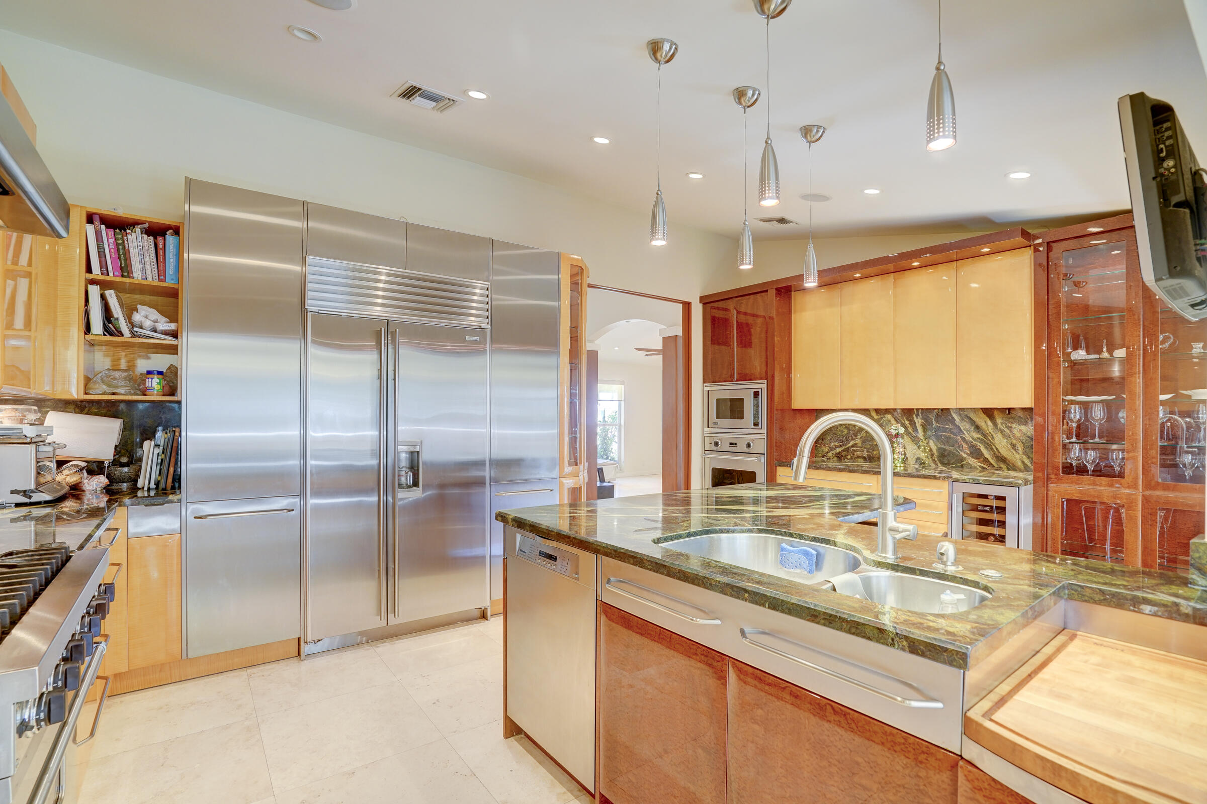 PALM BEACH ISLES 2 - Residential
