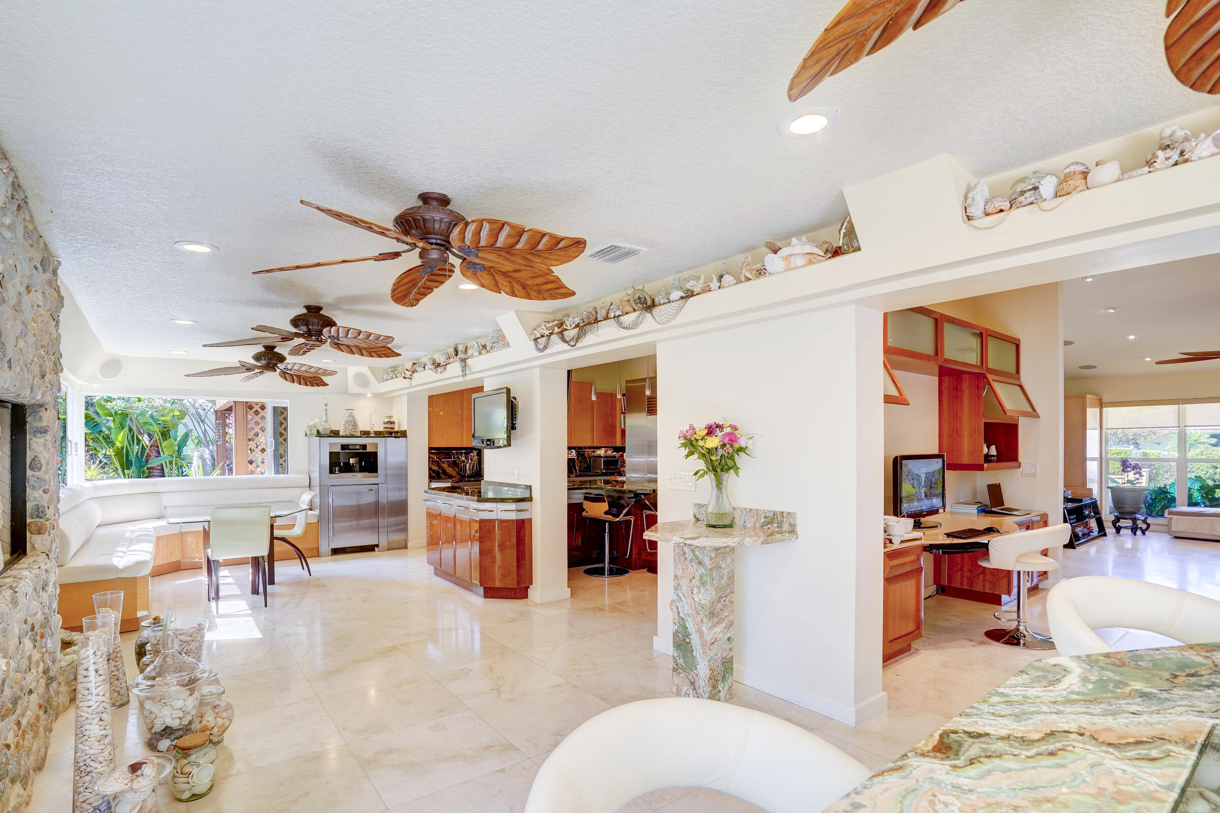 PALM BEACH ISLES 2 - Residential