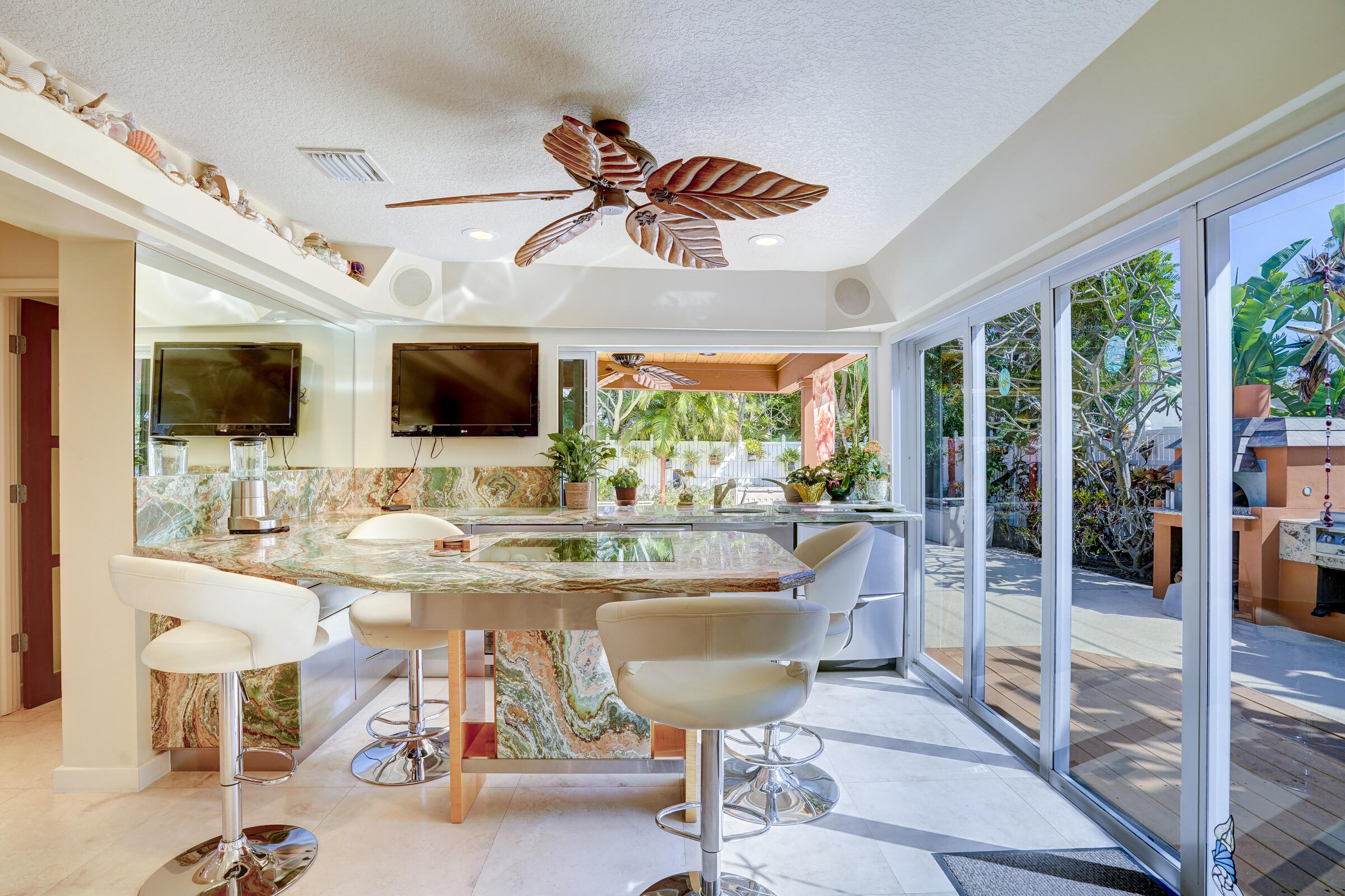 PALM BEACH ISLES 2 - Residential