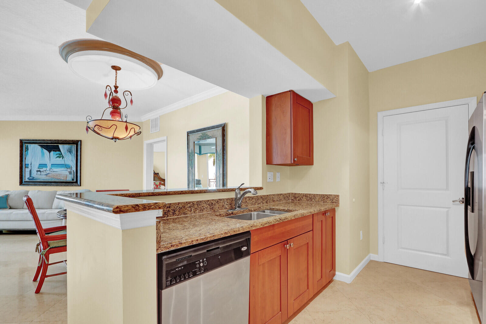 HARBORAGE YACHT CONDO - Residential