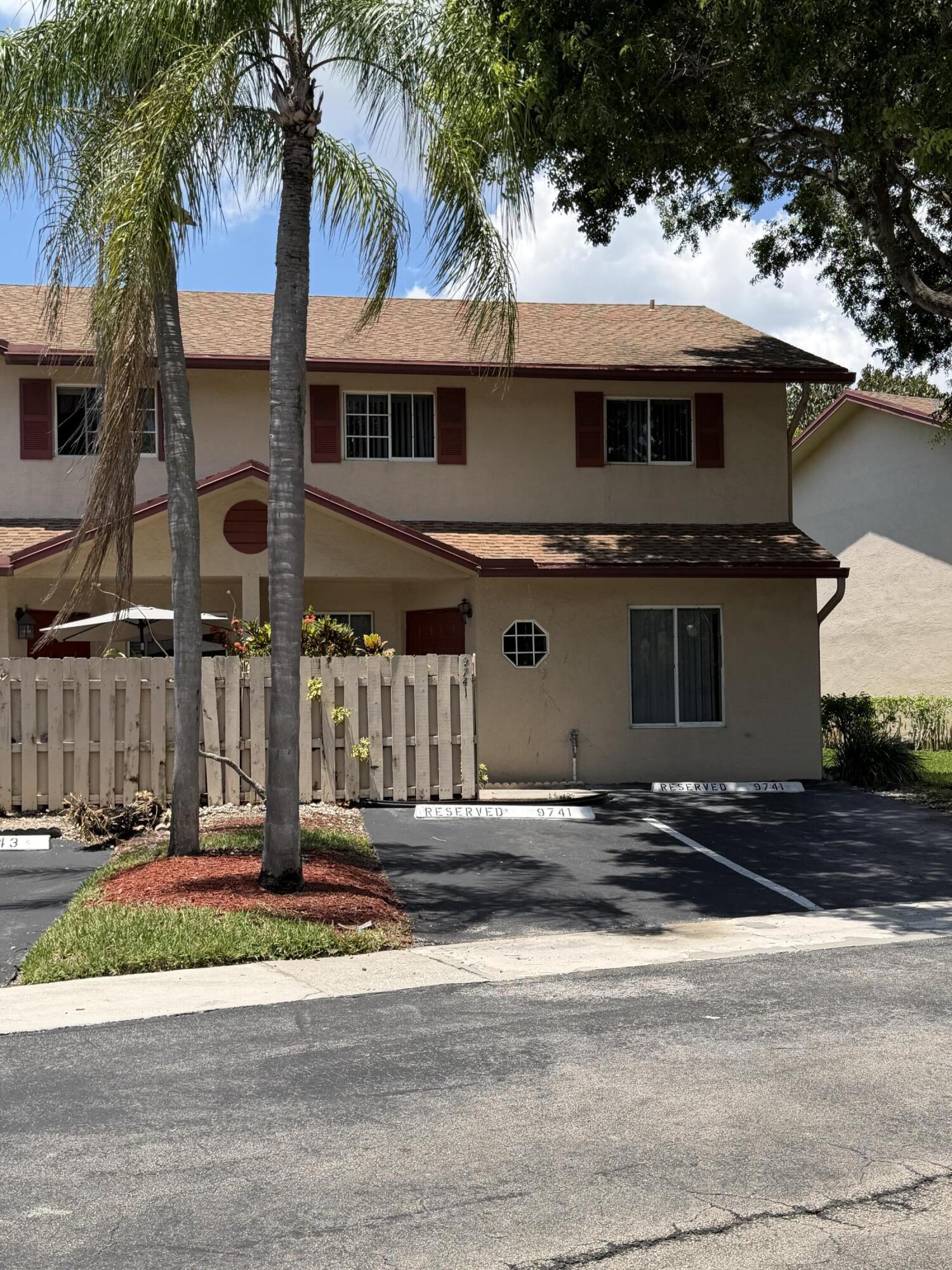 WELLEBY UNIT THIRTEEN - Residential Lease
