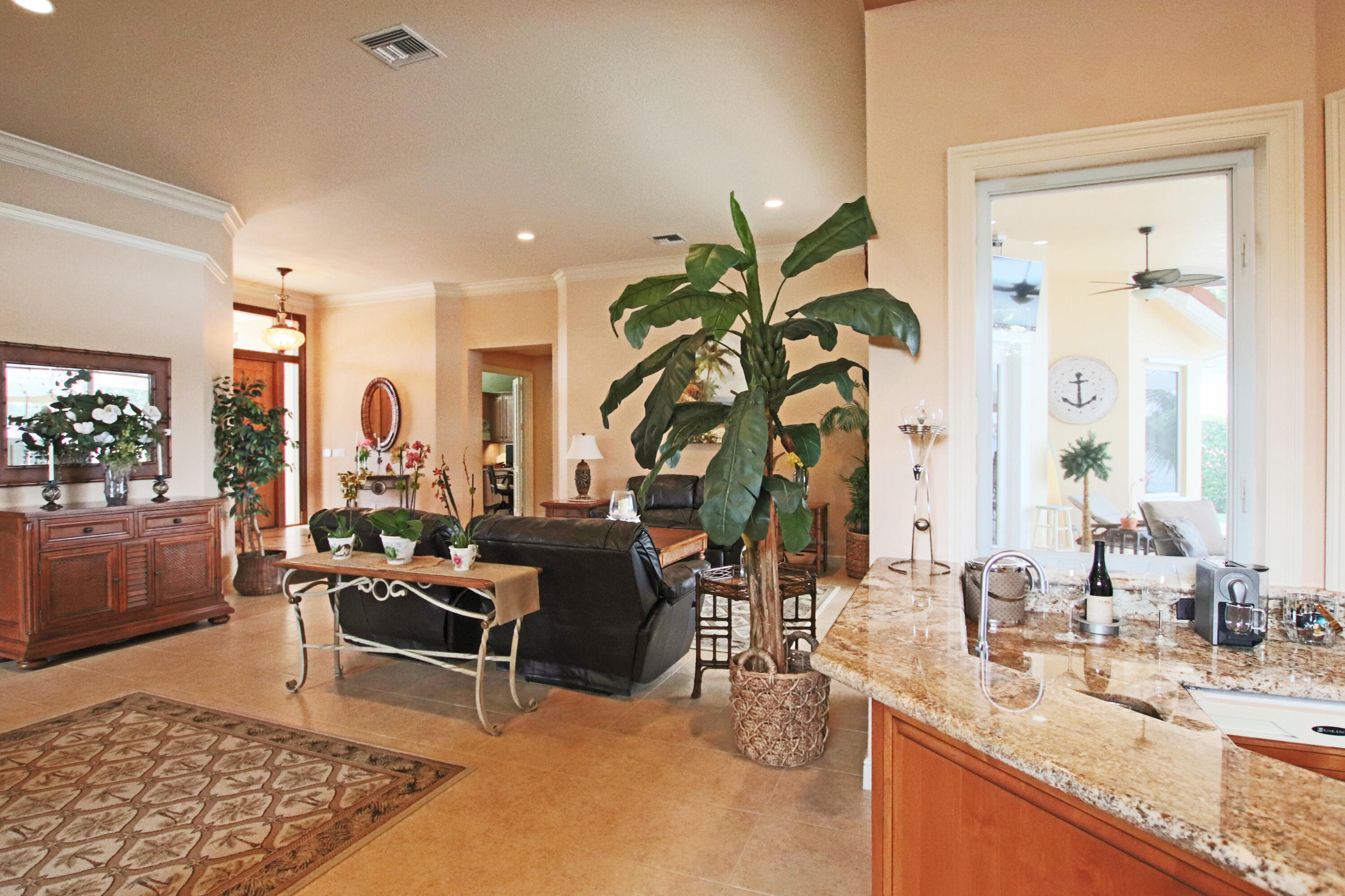 TEQUESTA COUNTRY CLUB - Residential