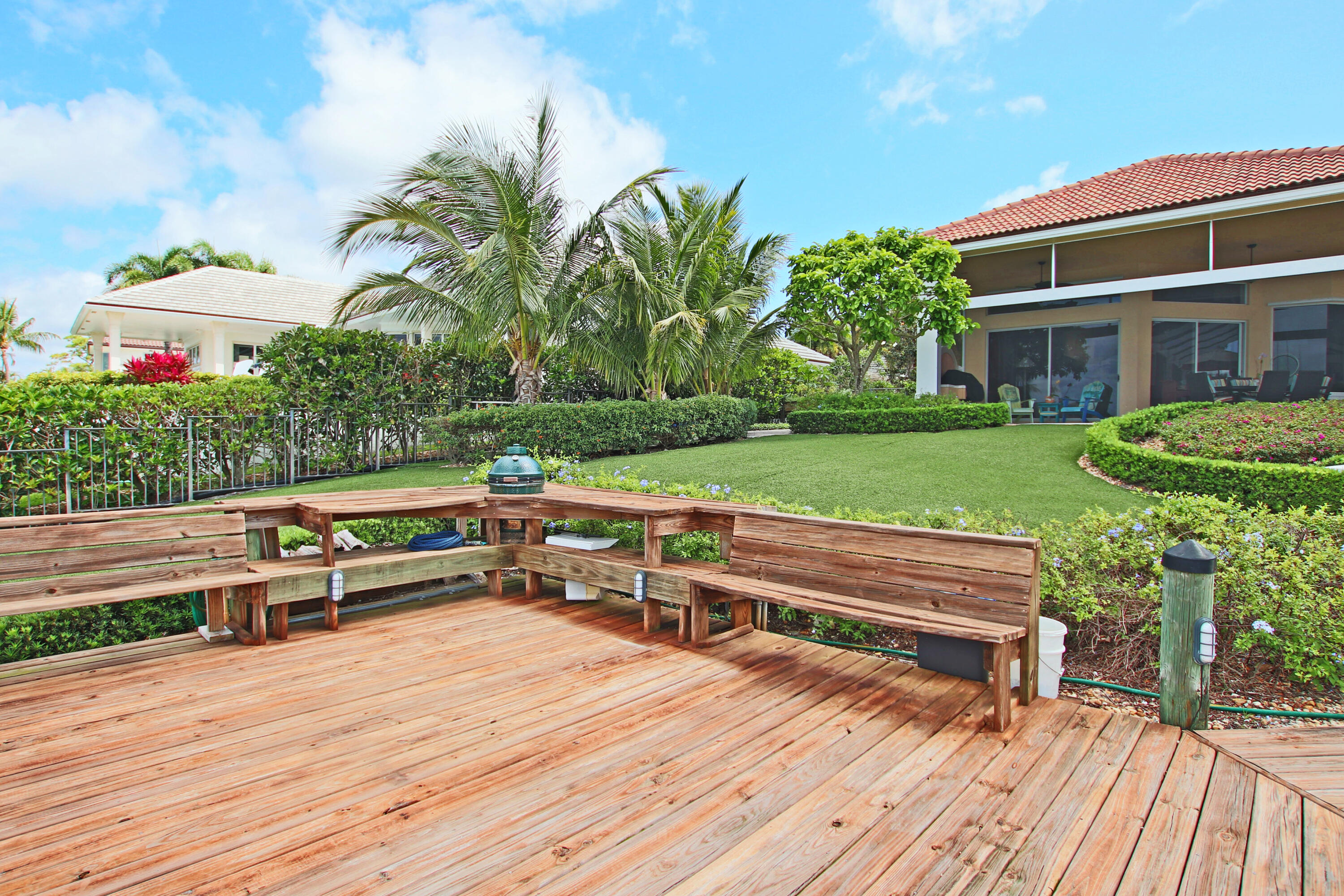 TEQUESTA COUNTRY CLUB - Residential