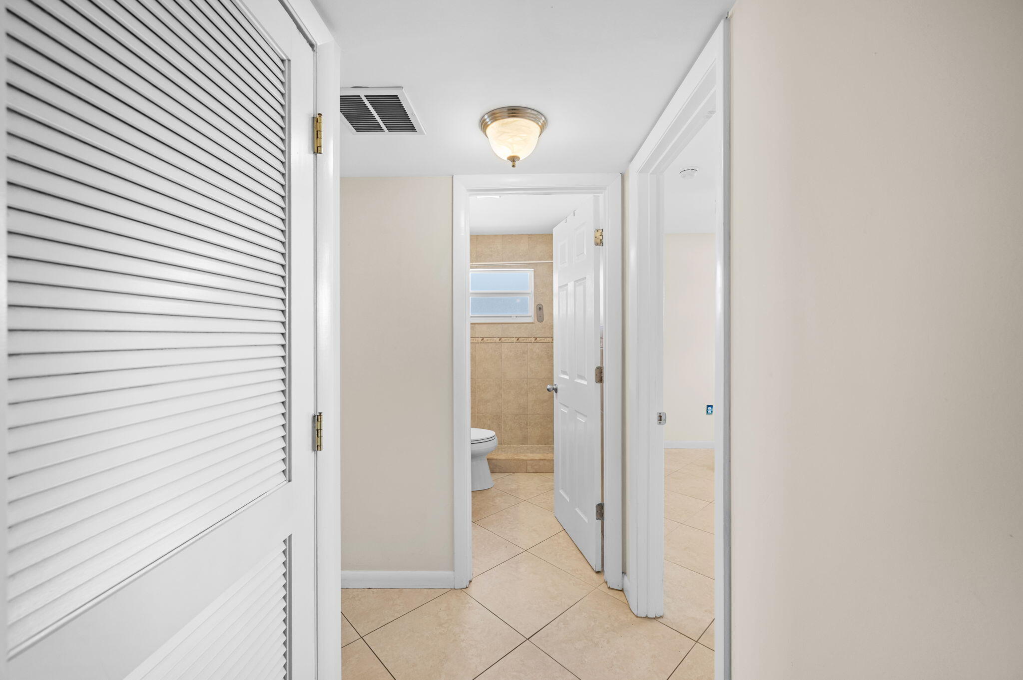 COLONNADES CONDOMINIUM NO 5 - Residential