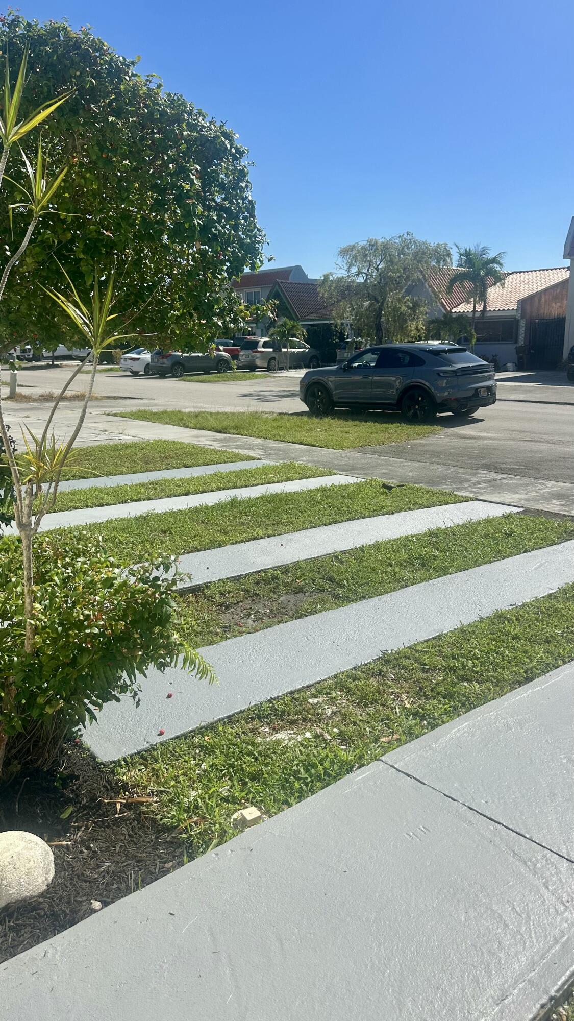 MANGO HILL - Residential