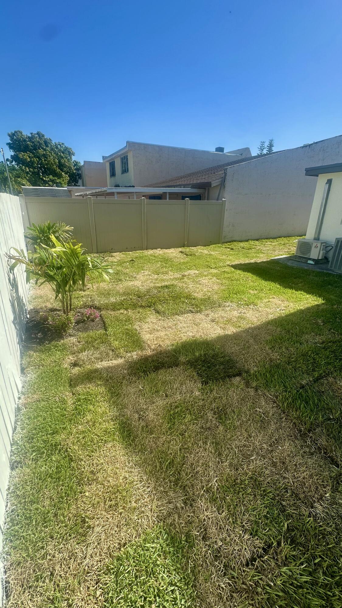 MANGO HILL - Residential