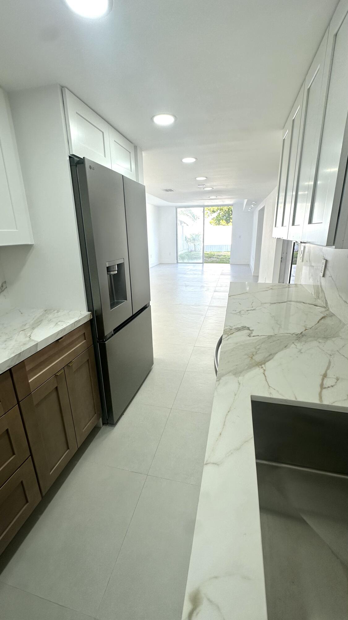 MANGO HILL - Residential