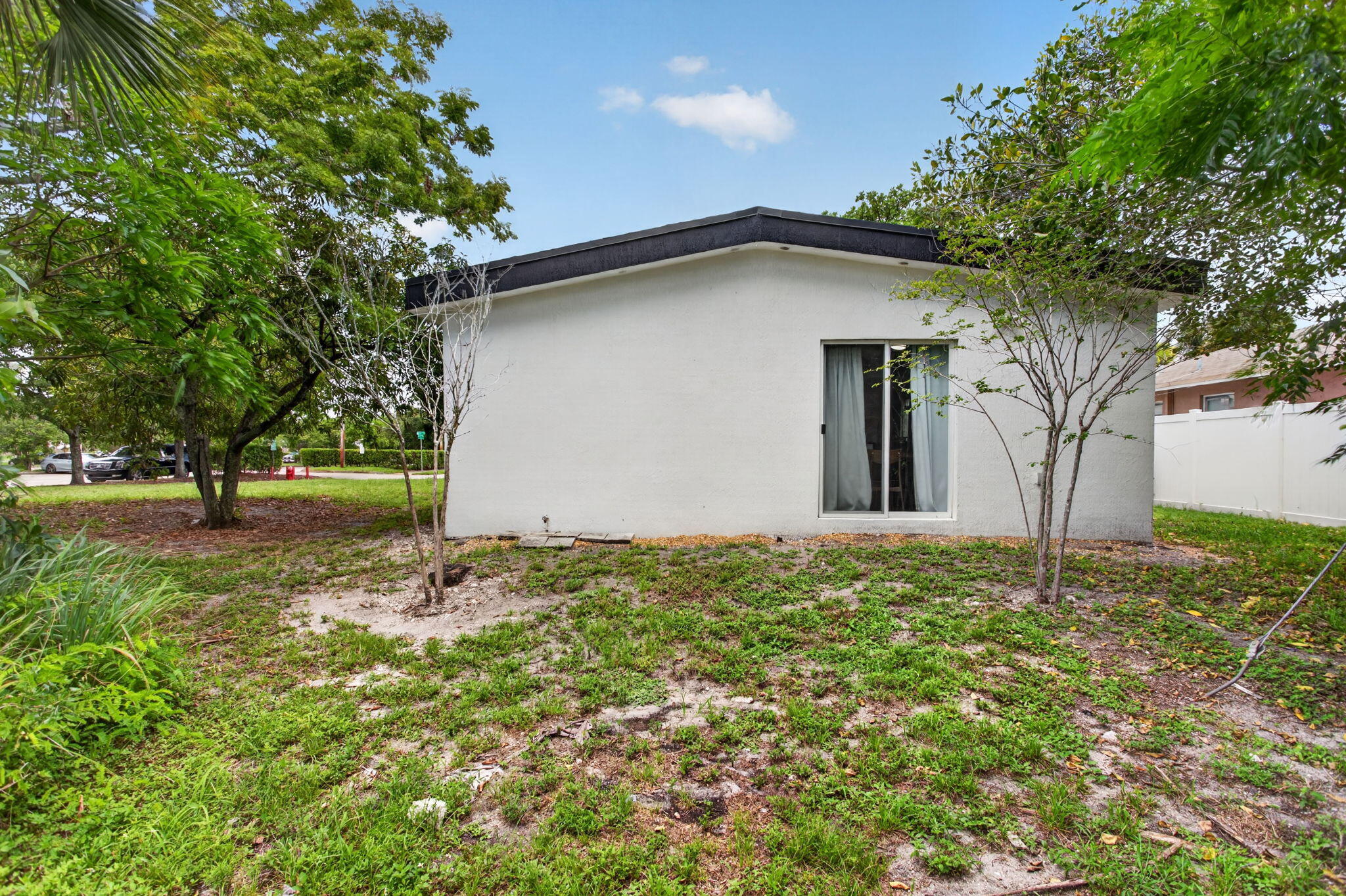 HUNTERS MANOR REV PLAT OF POR - Residential