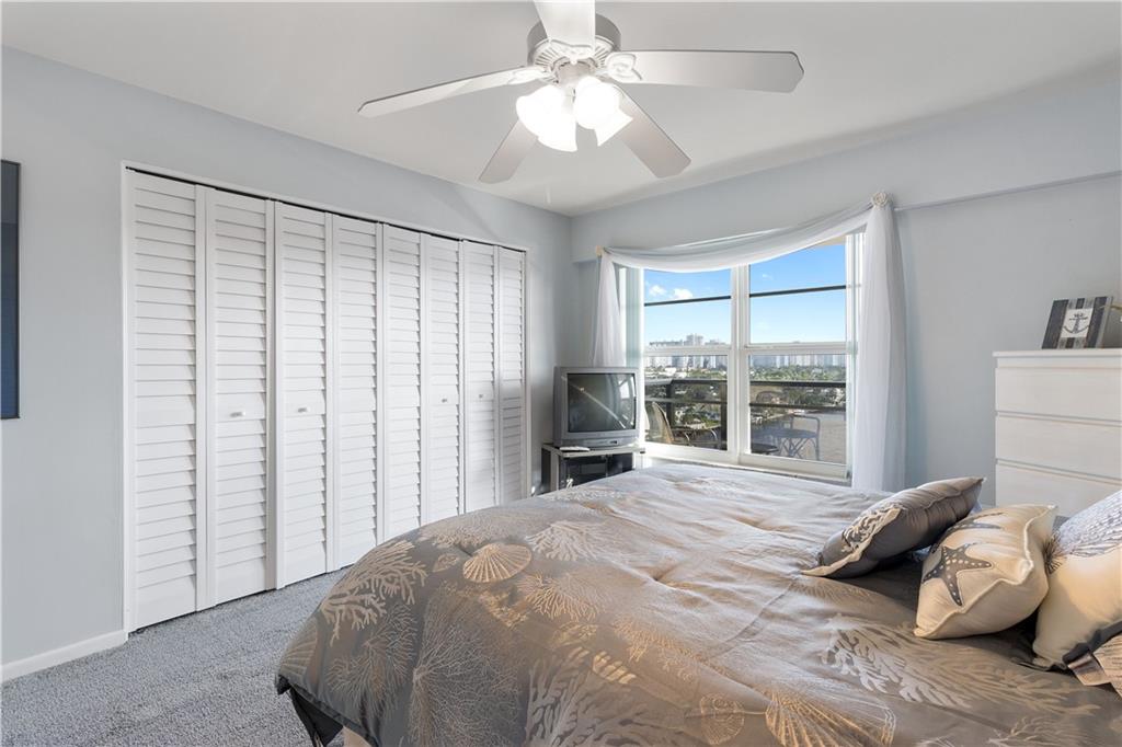 WARWICK CONDOMINIUM - Residential