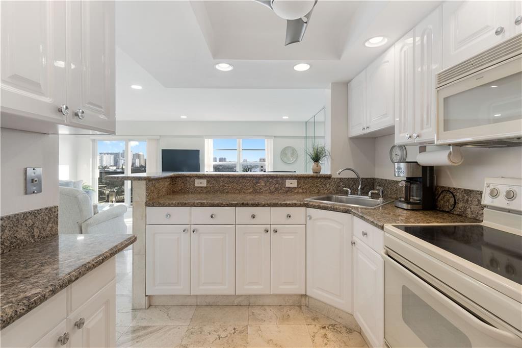 WARWICK CONDOMINIUM - Residential