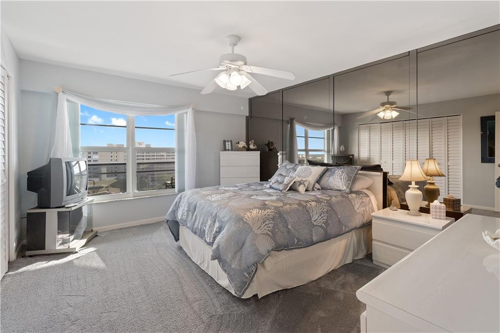 WARWICK CONDOMINIUM - Residential